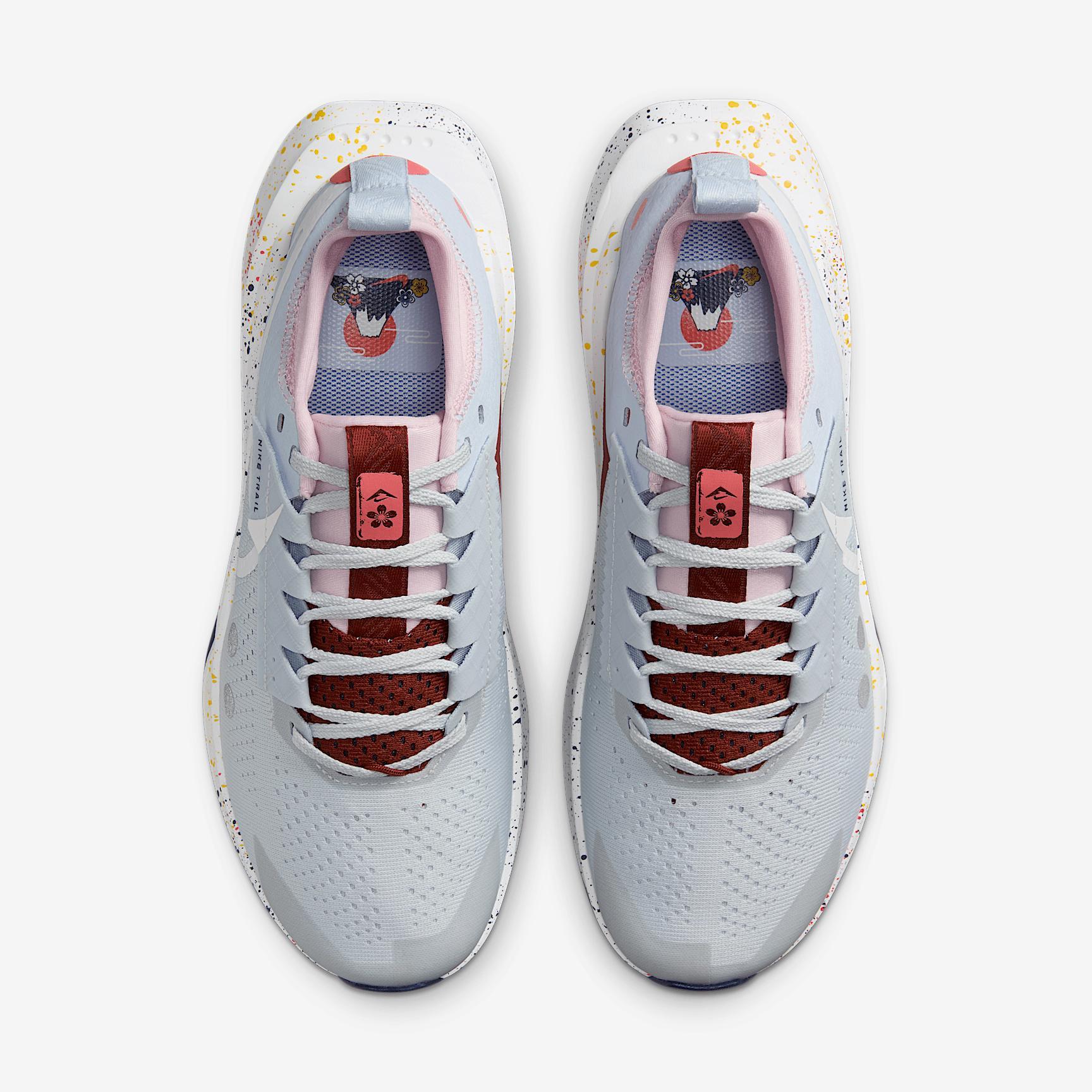 Nike Women's Zegama 2 Trail Running Shoes Product Image