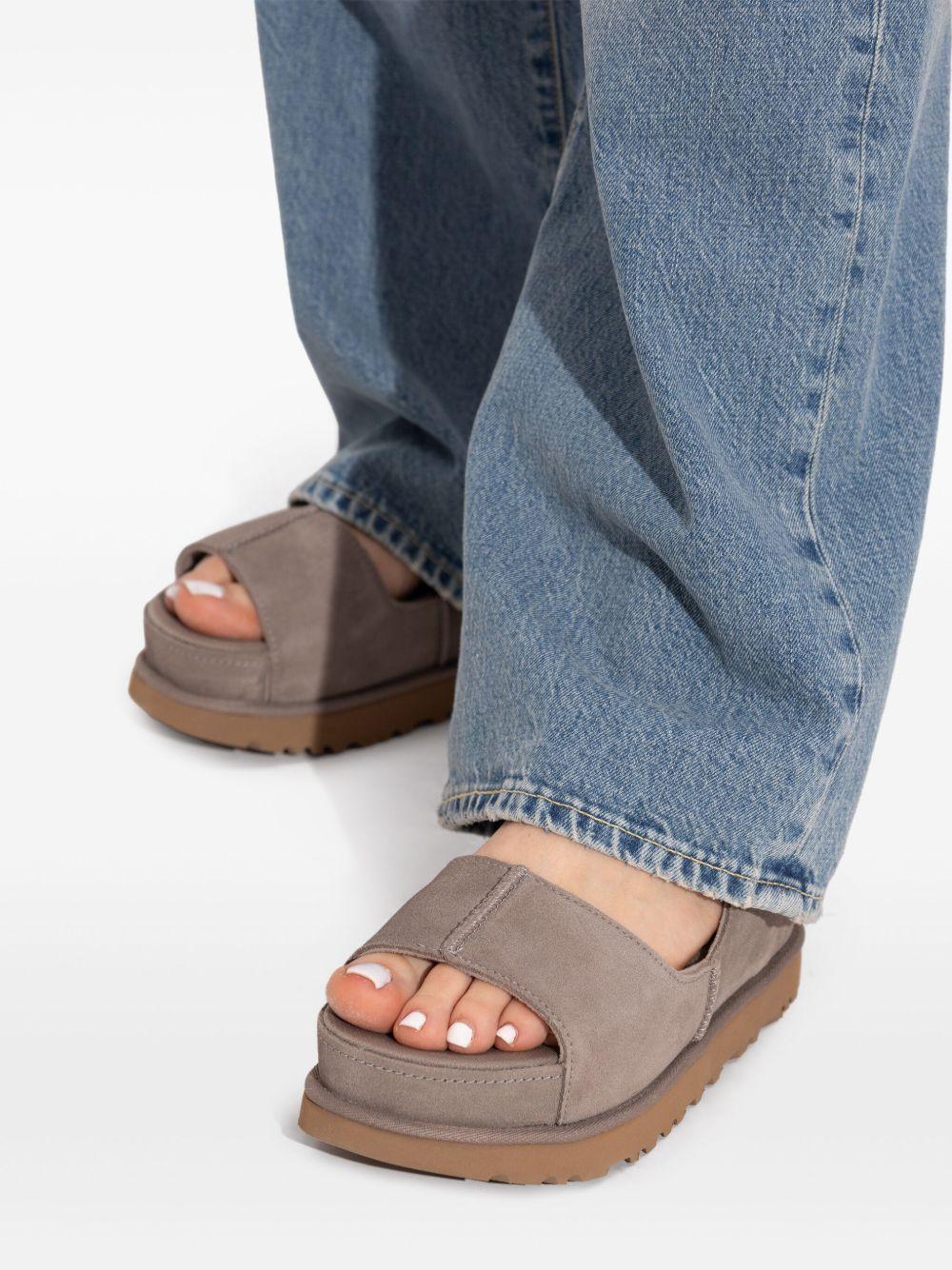 Goldenstar sandals Product Image