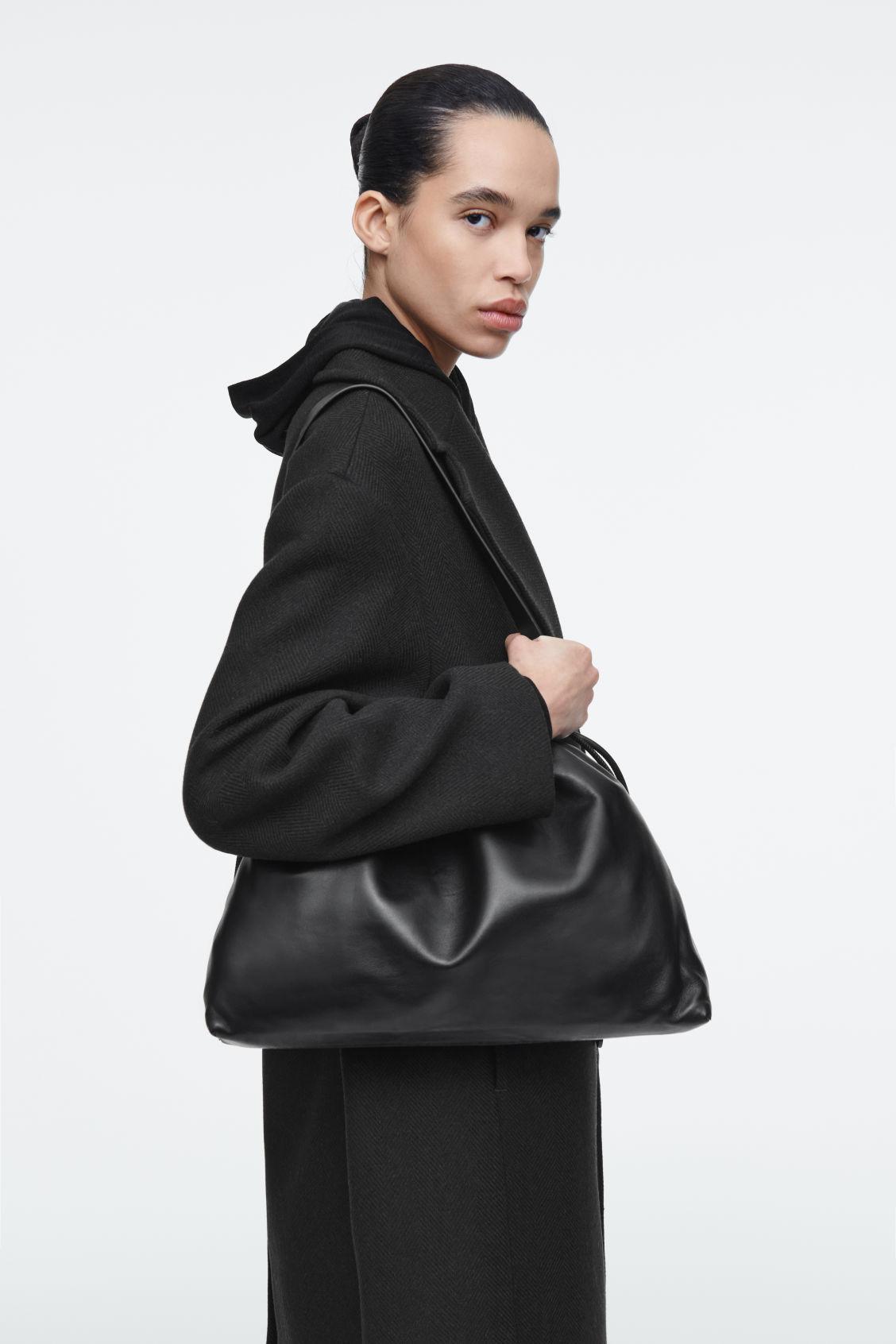 CAVATELLI CLUTCH BAG - LEATHER Product Image