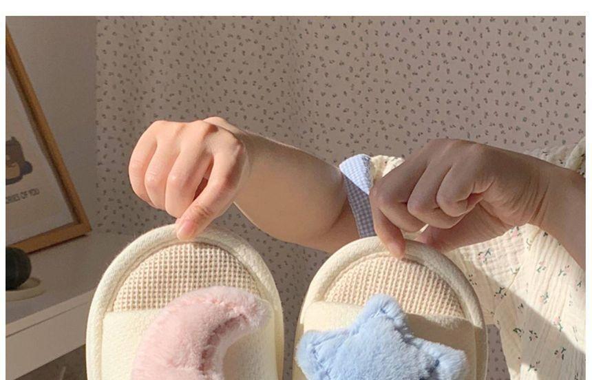 Applique Slippers Product Image