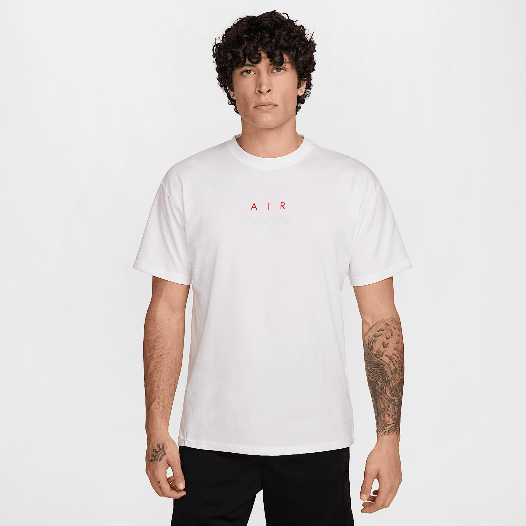 Nike Sportswear Men's Max90 T-Shirt Product Image