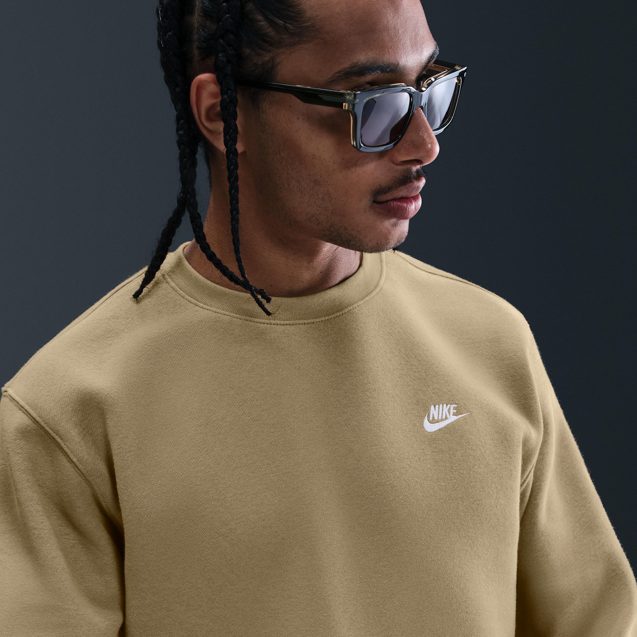 Nike Men's Club Fleece Crew Product Image