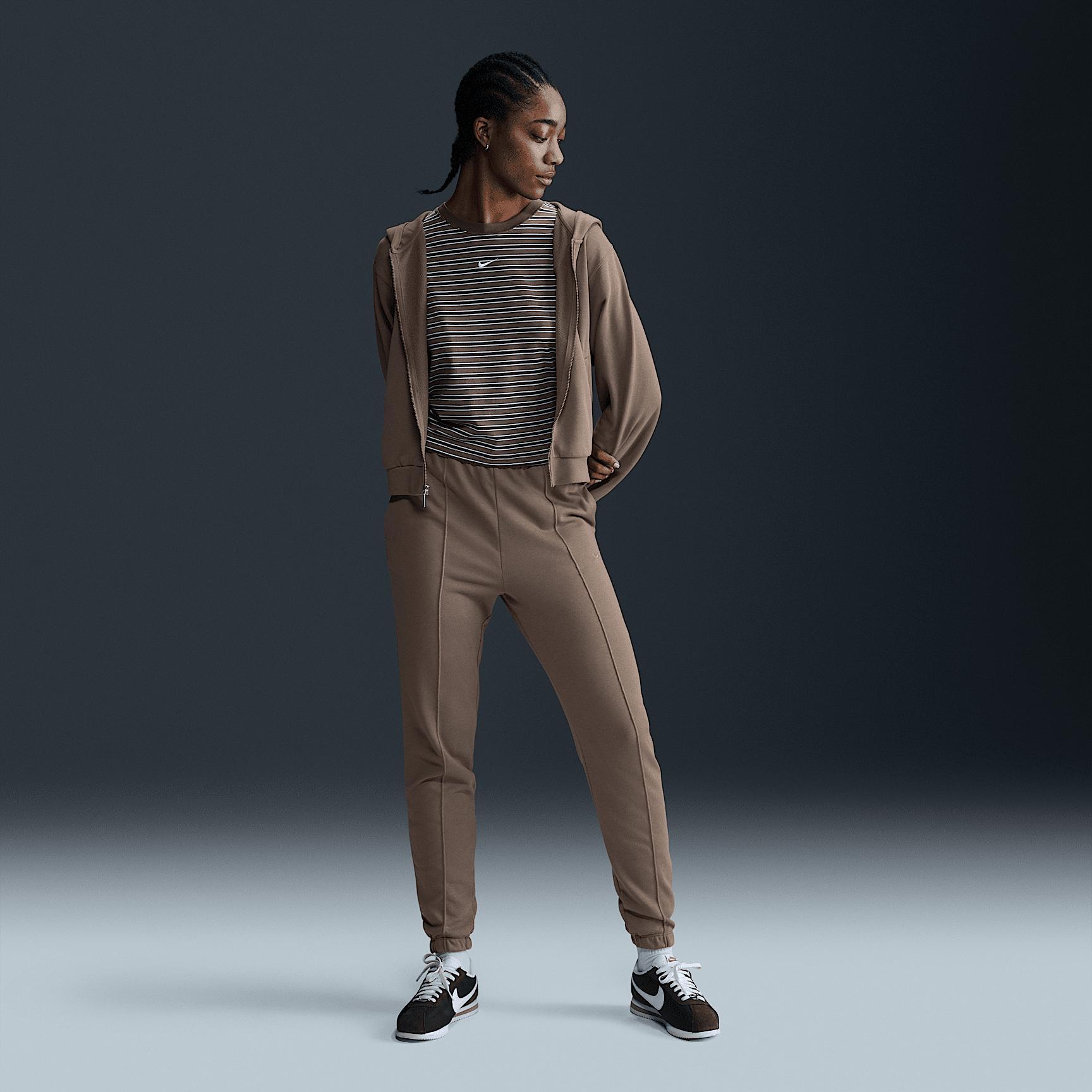 Nike Sportswear Chill Terry Women's Slim High-Waisted French Terry Sweatpants Product Image