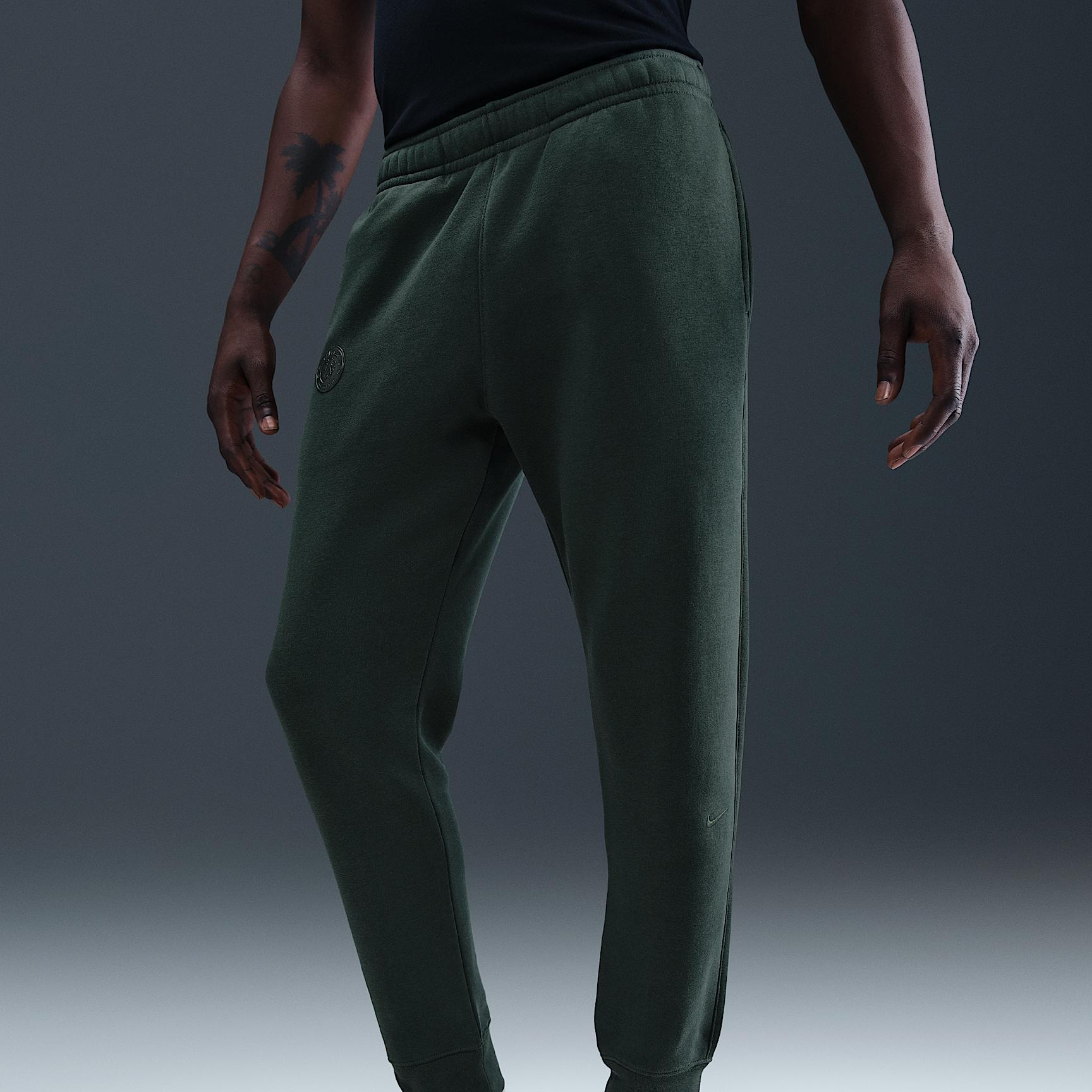 Chelsea FC Club Men's Nike Soccer Joggers Product Image