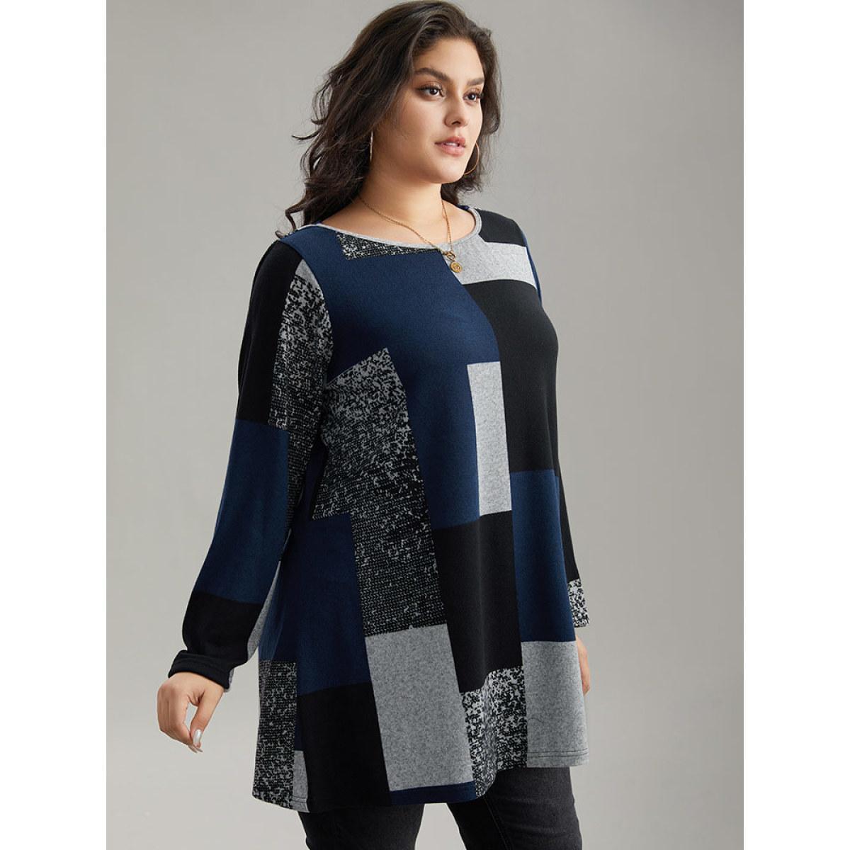 Plus Size Colorblock Contrast Round Neck T-shirt Indigo Women Elegant Contrast Colorblock Boat Neck Dailywear T-shirts BloomChic 10/M Product Image