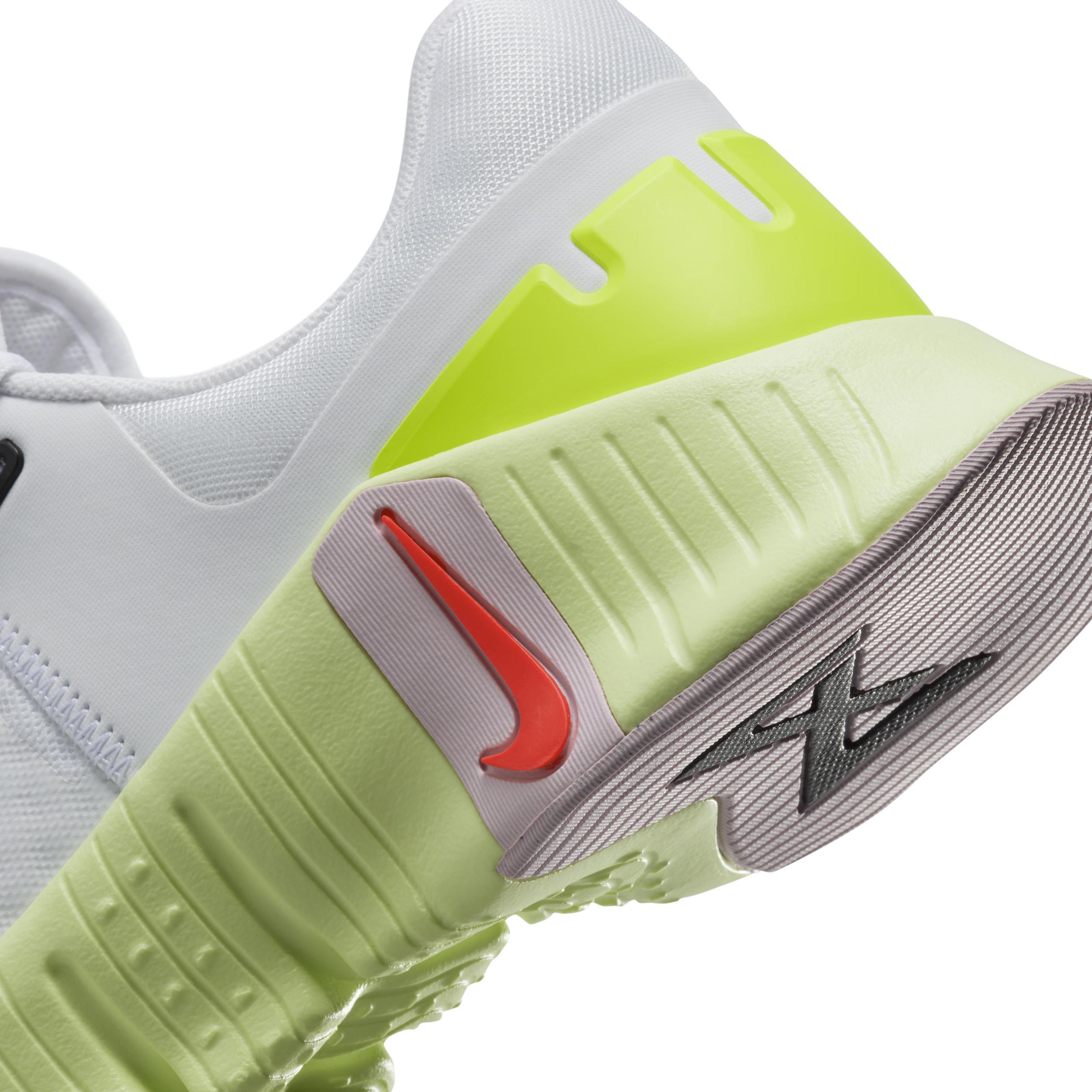 Nike Womens Free Metcon 5 - Running Shoes Bright Crimson/White/Barely Volt Product Image