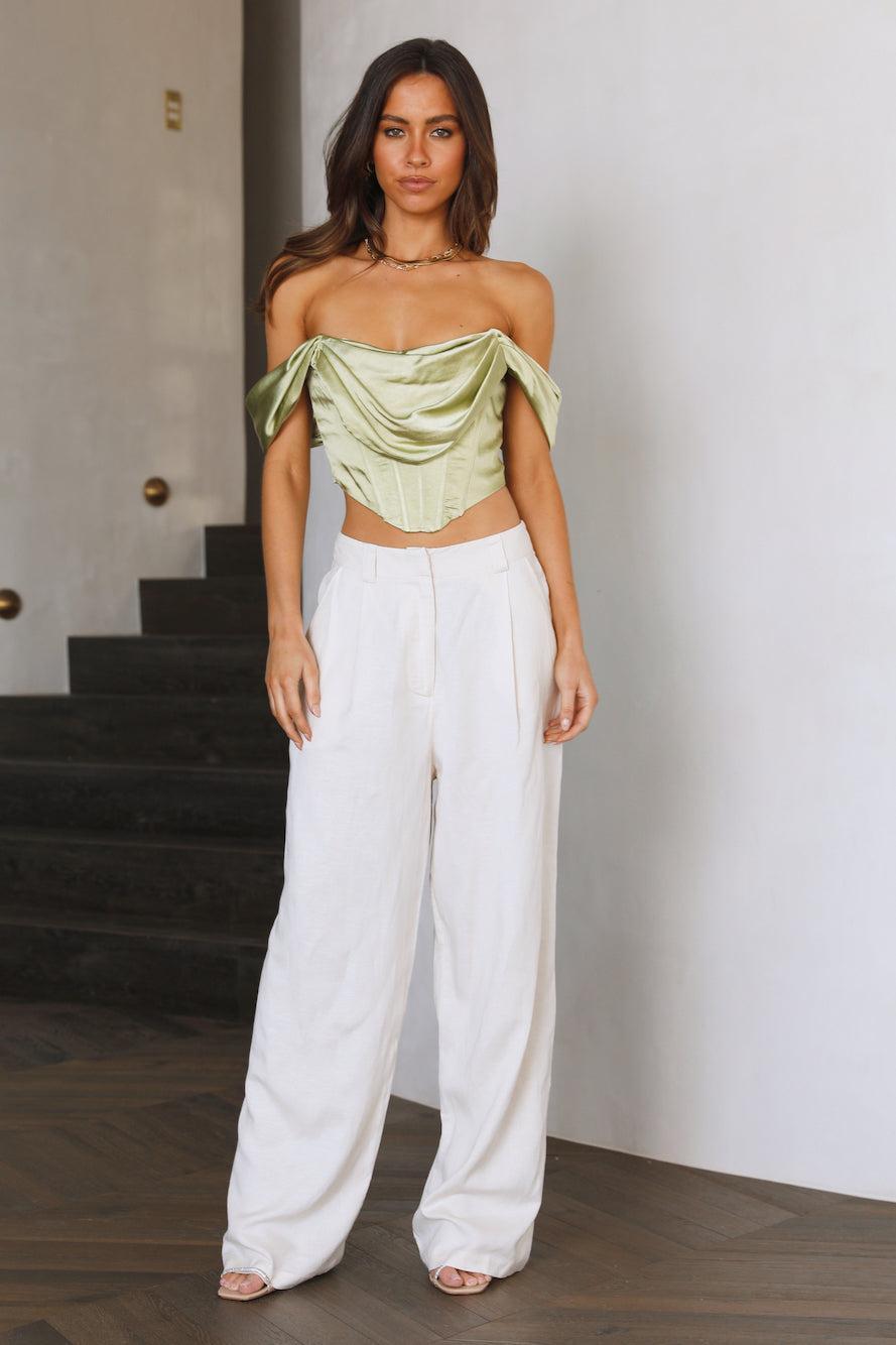 Queen Business Crop Green Product Image