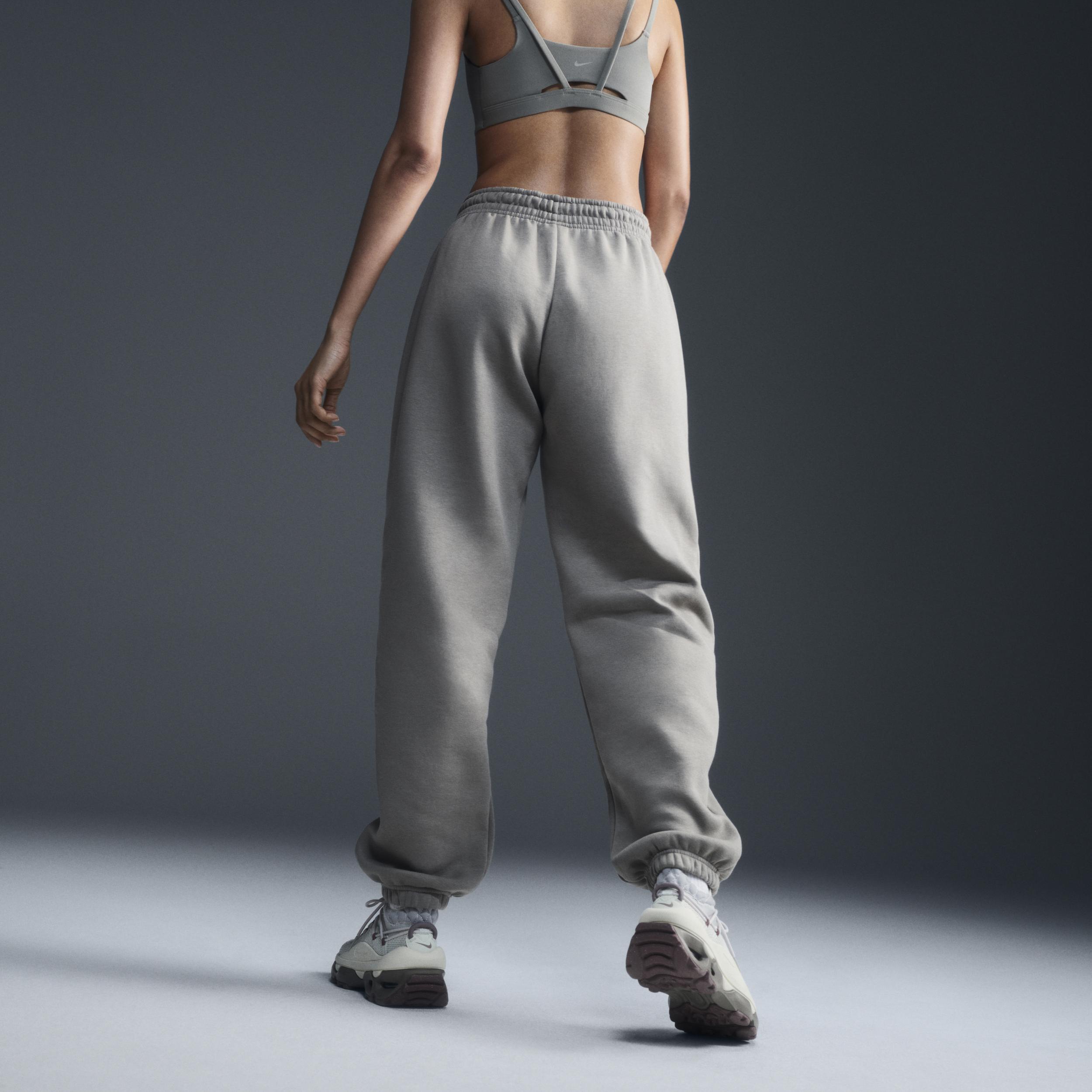 Women's Nike Sportswear Phoenix Fleece High-Waisted Oversized Sweatpants Product Image