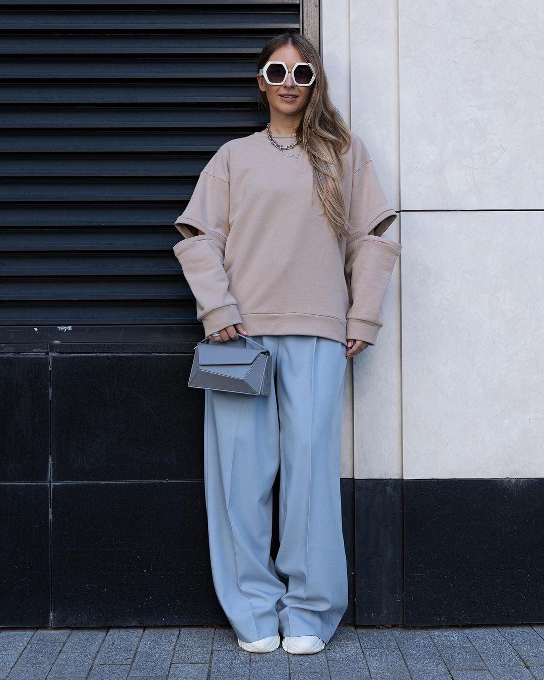 Round Neck Loose Sweatshirt Product Image