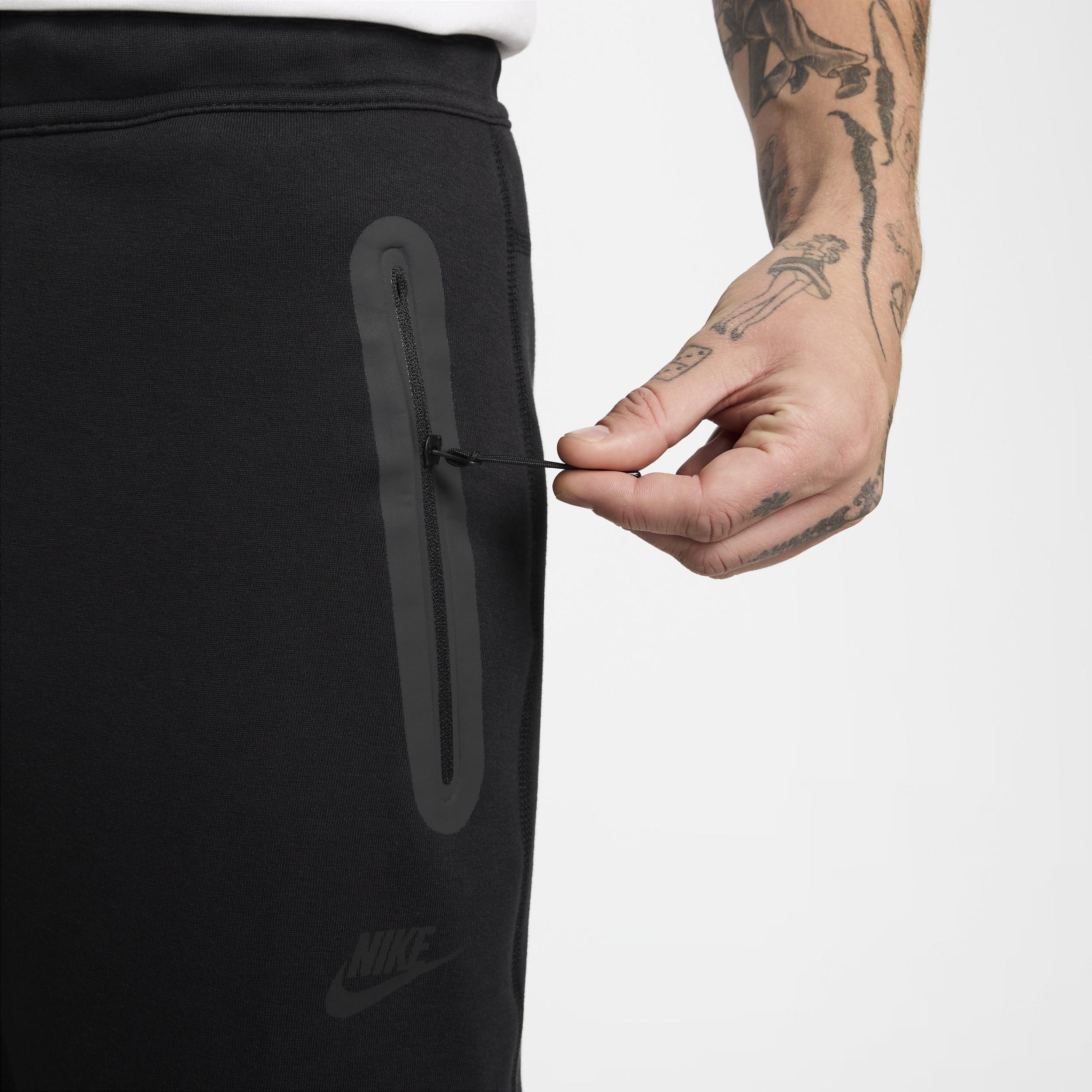 Nike Mens Tech Fleece Open-Hem Pants in Black Product Image