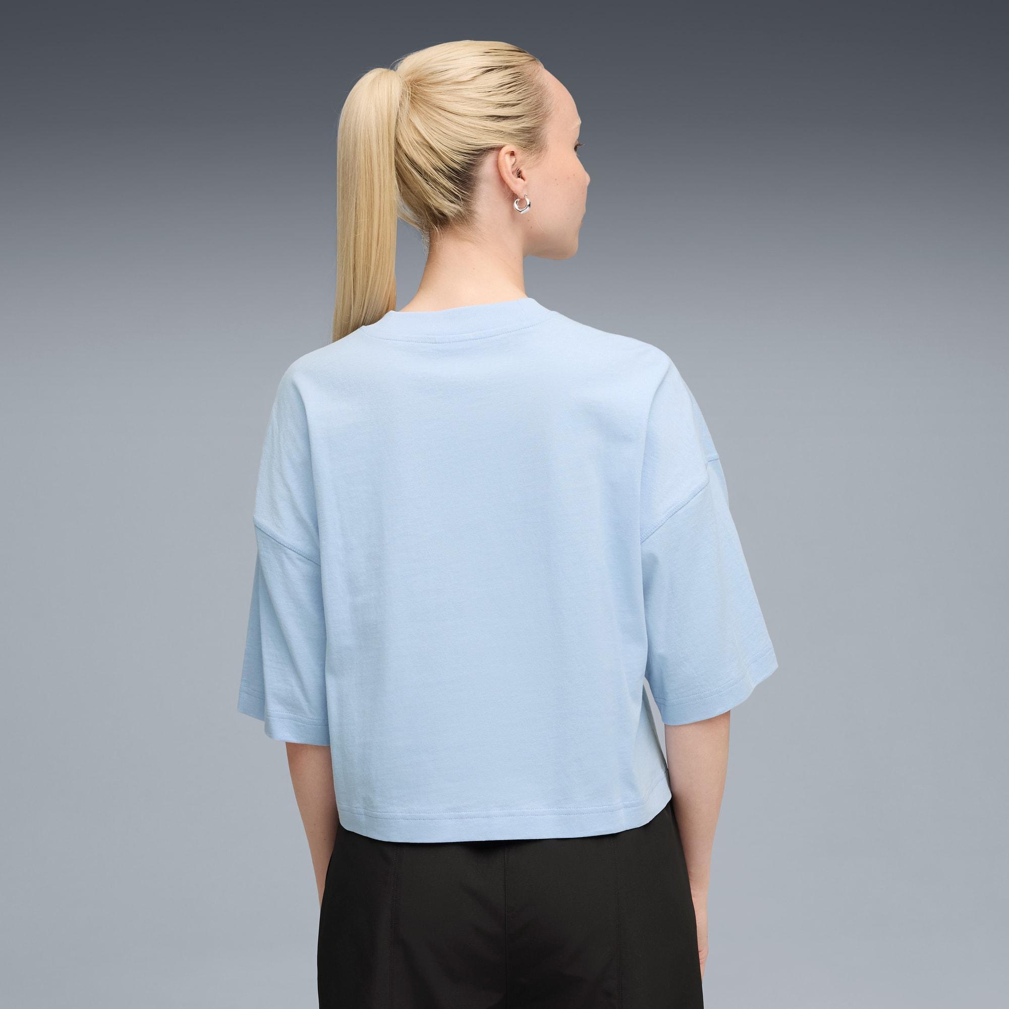 Premium Essentials Graphic Tee Women Product Image