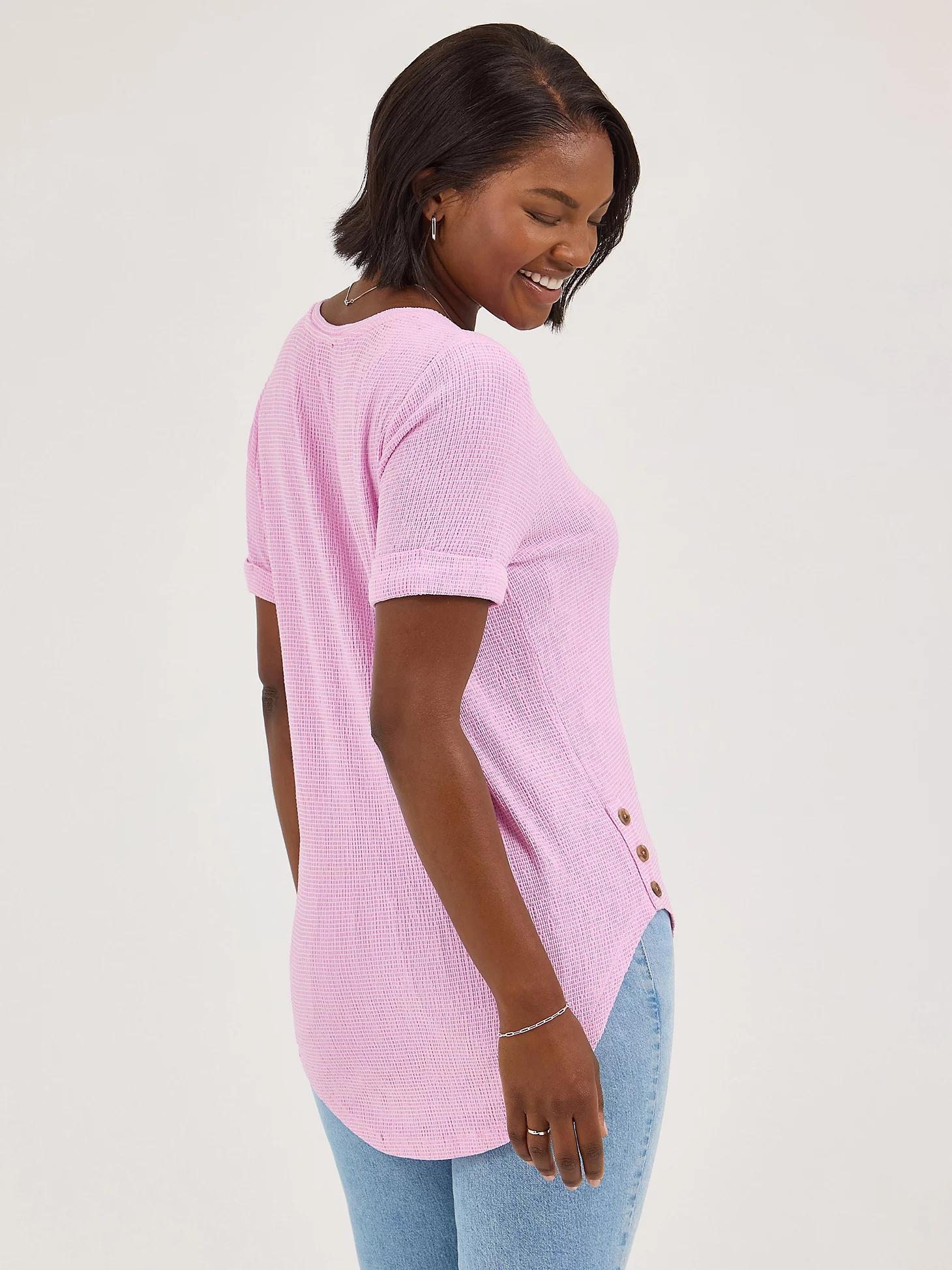 Women's Cuff Sleeve Stripe V-Neck Tee | Women's Tops & Tees | Lee® Product Image