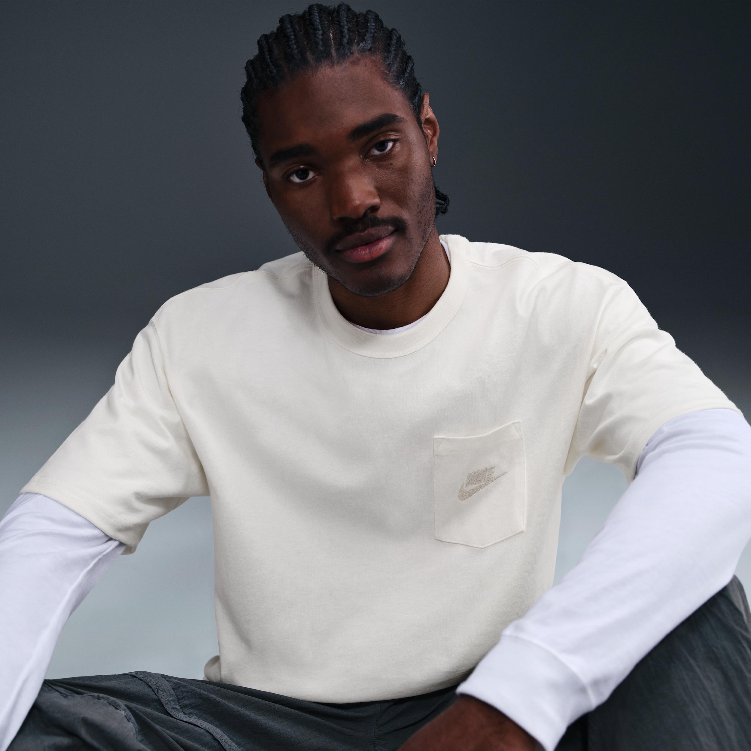 Men's Nike Sportswear Premium Essentials T-shirt Product Image