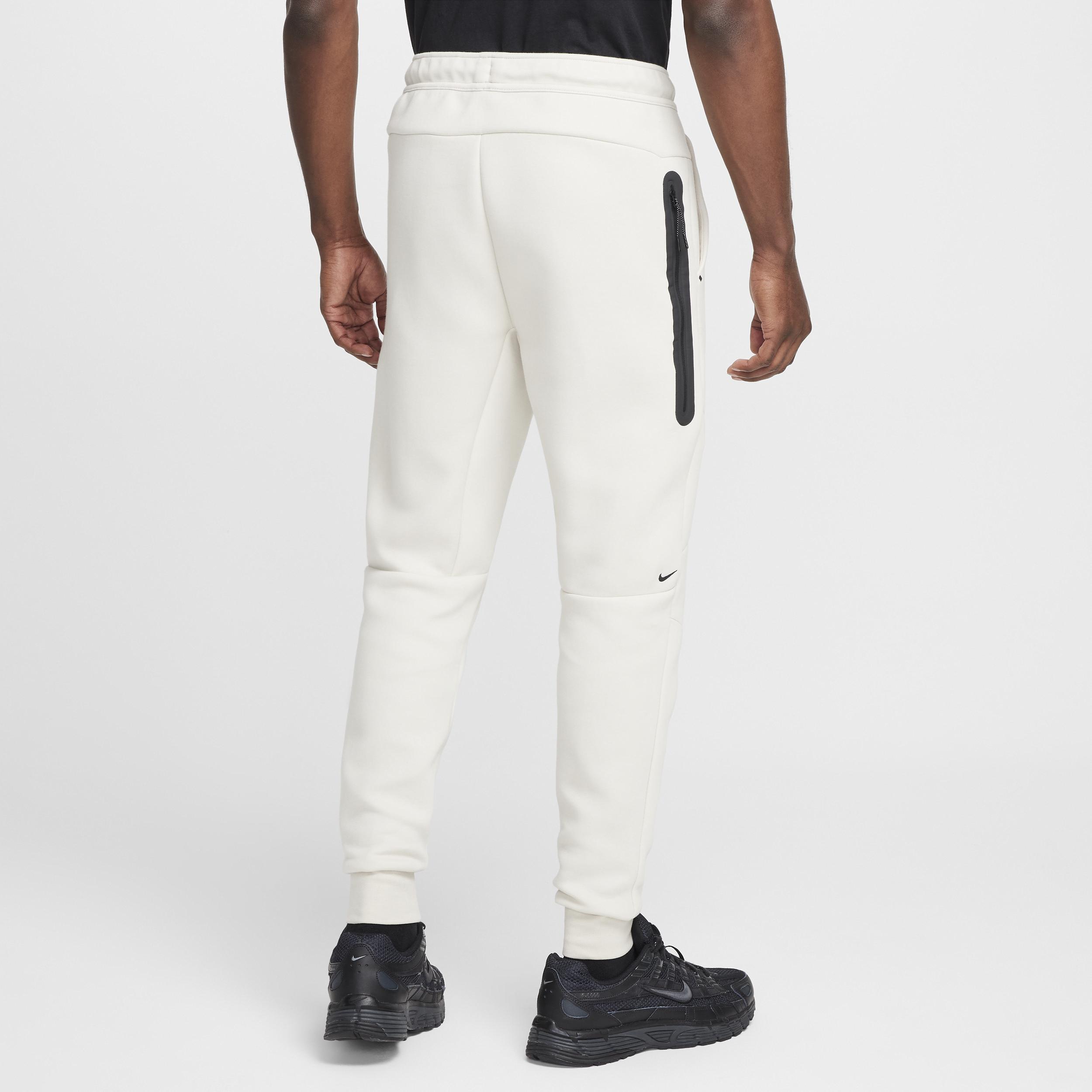 Nike Tech Men's Fleece Joggers Product Image