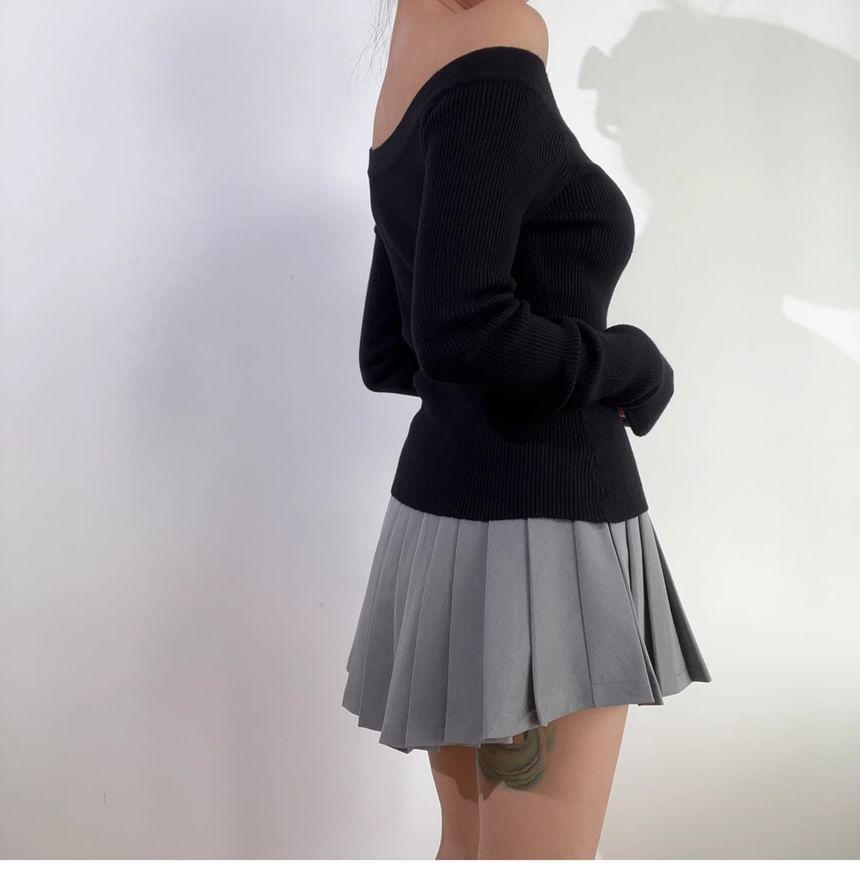 One-Shoulder Plain Sweater Product Image
