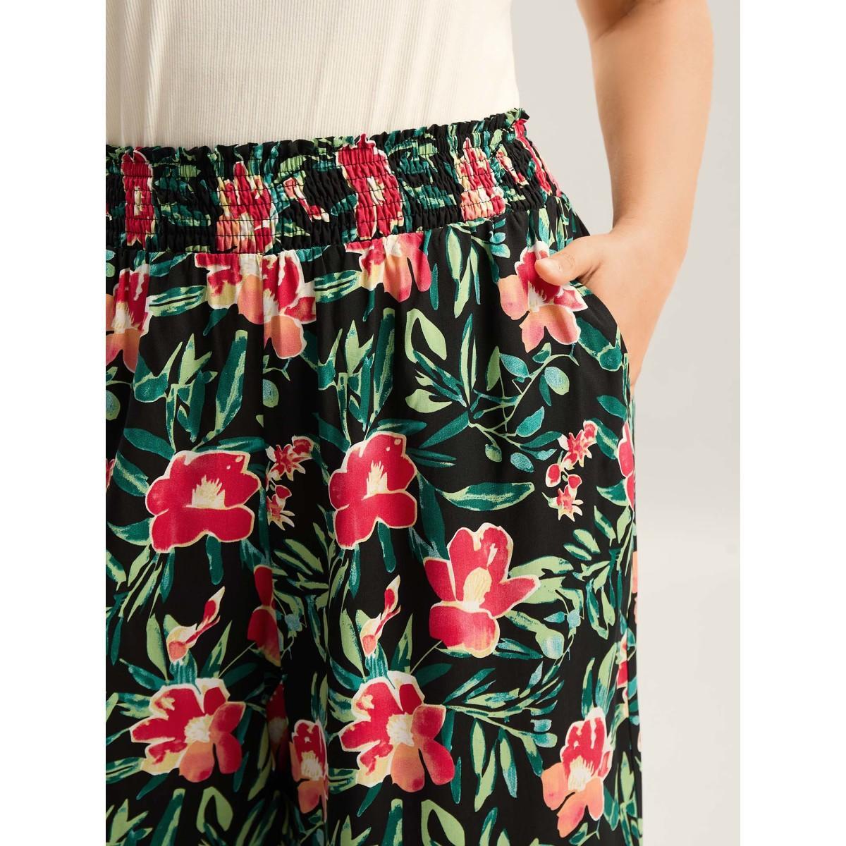 Plus Size Rayon Tropical Floral Print Shirred Wide-Leg Pants Women BlackFlower Resort Wide Leg Mid Rise Vacation Pants BloomChic 30/6X Product Image