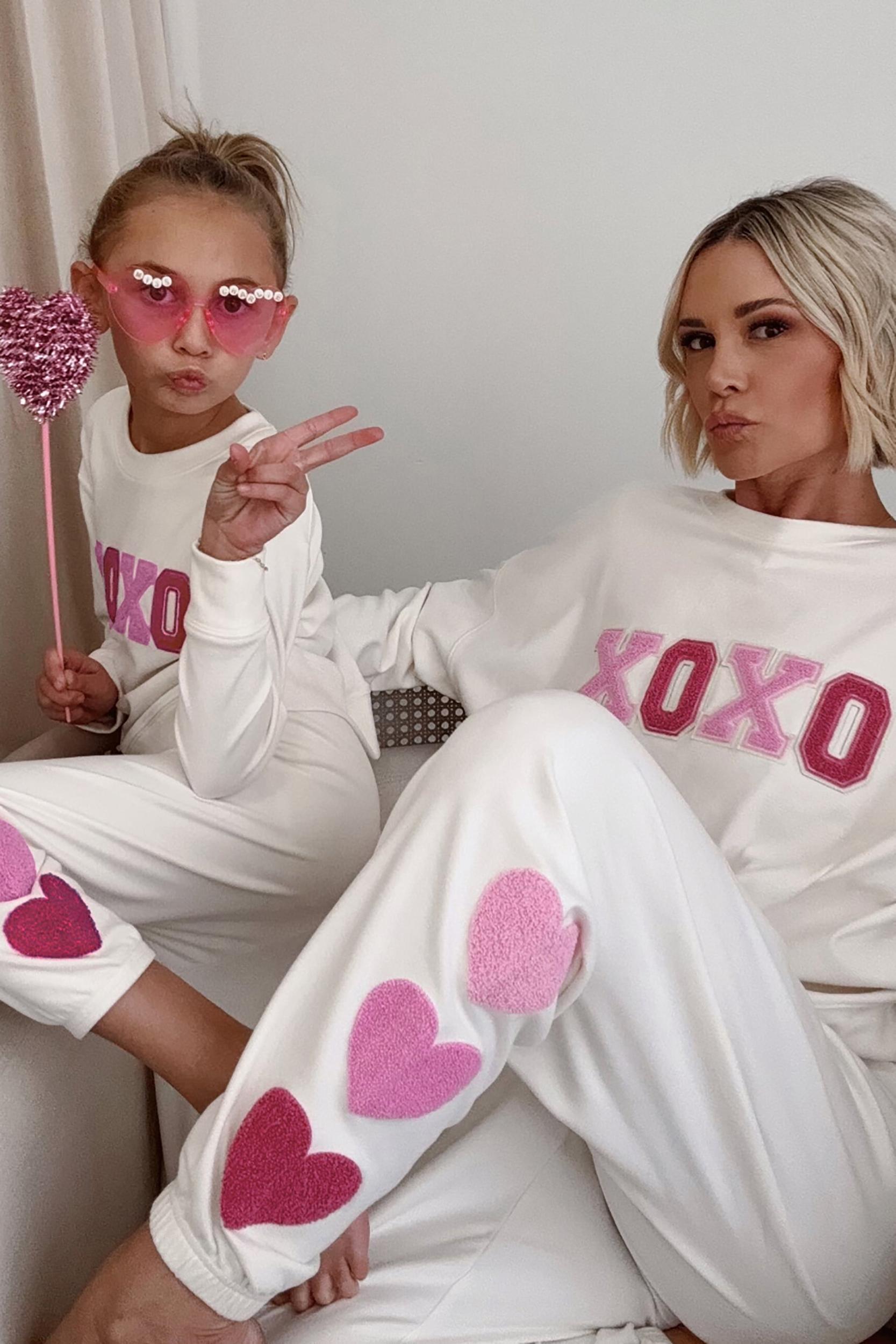 Devyn Sweatshirt Heart Cream Product Image