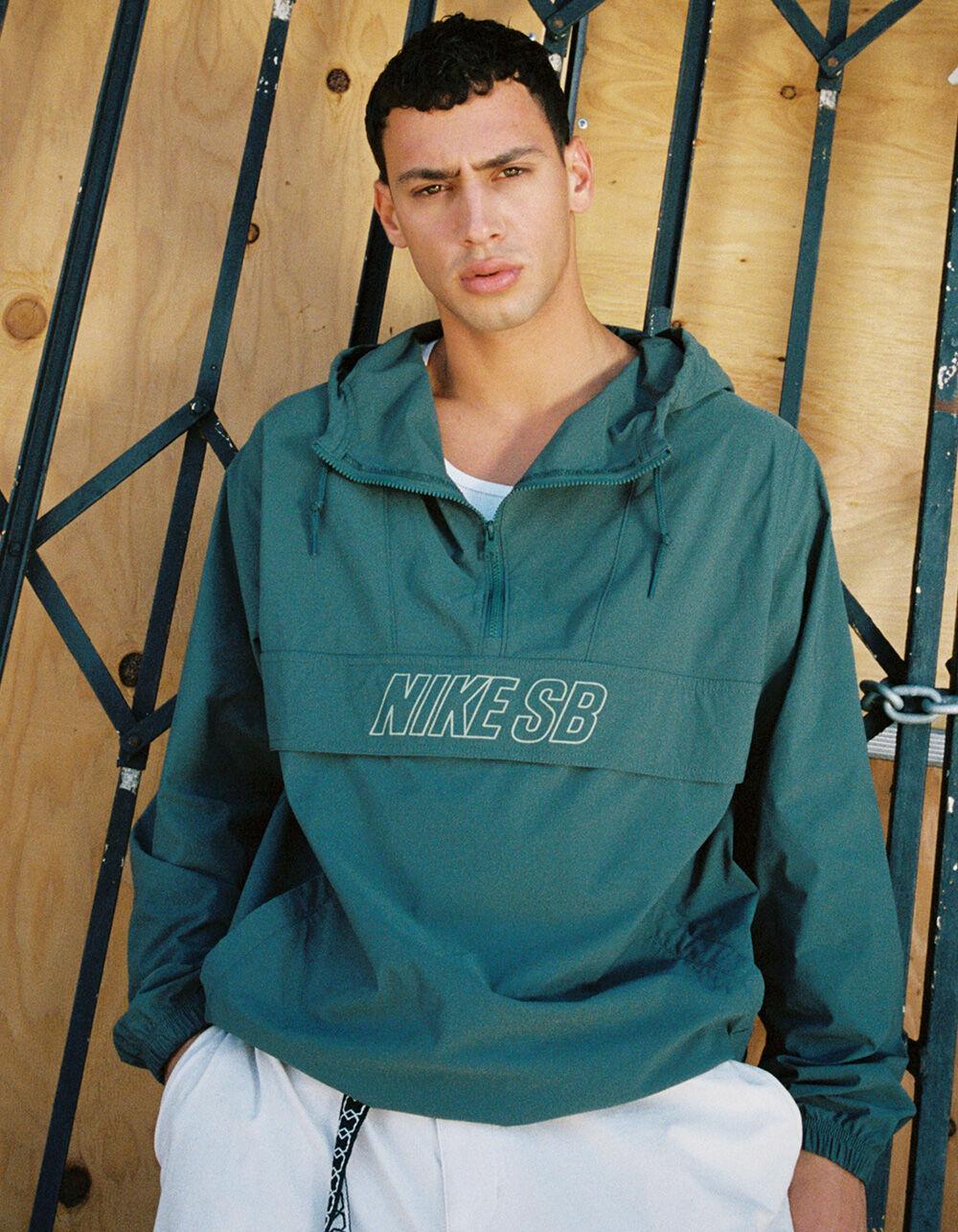 NIKE SB Essentials Mens Anorak Skate Jacket - GREEN Product Image