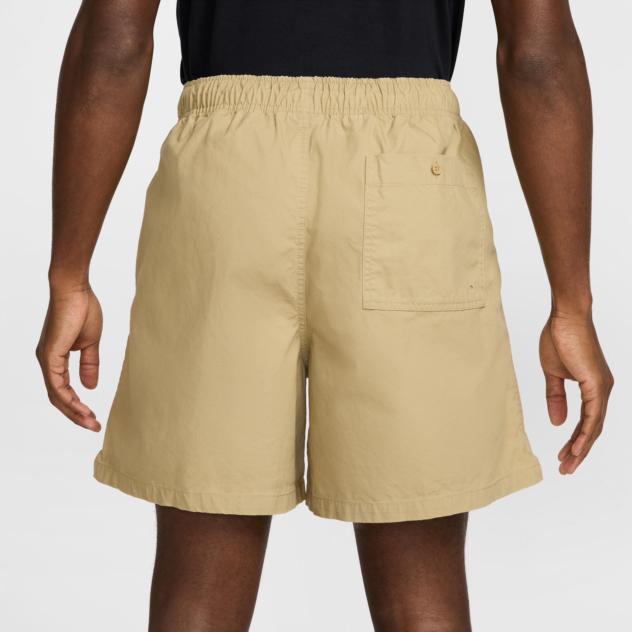 Nike Men's Club Flow Shorts Product Image