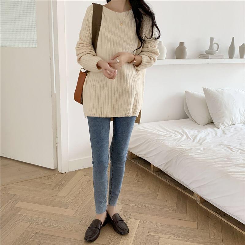 Crew Neck Plain Slit Sweater Product Image