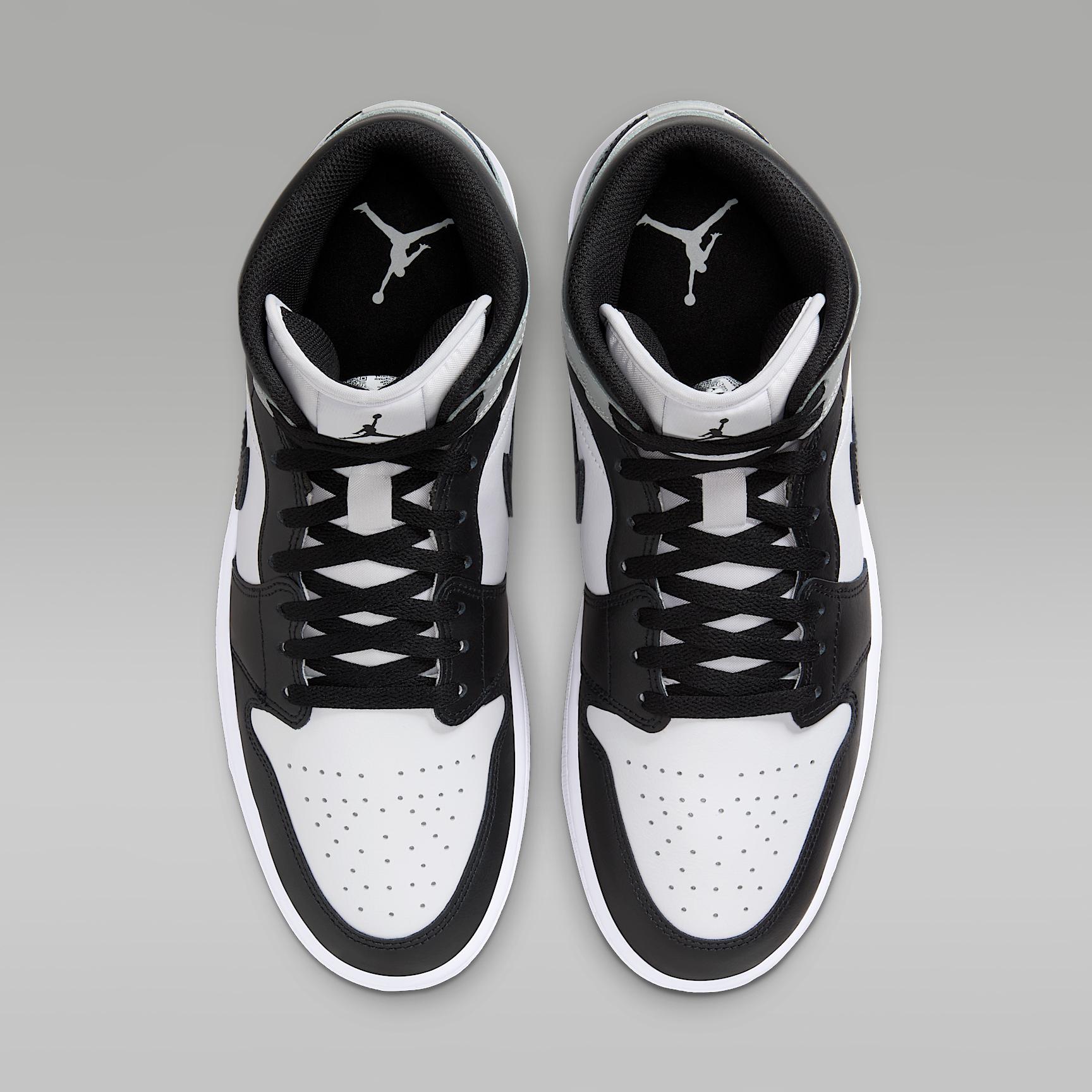 Men's Air Jordan 1 Mid Shoes Product Image
