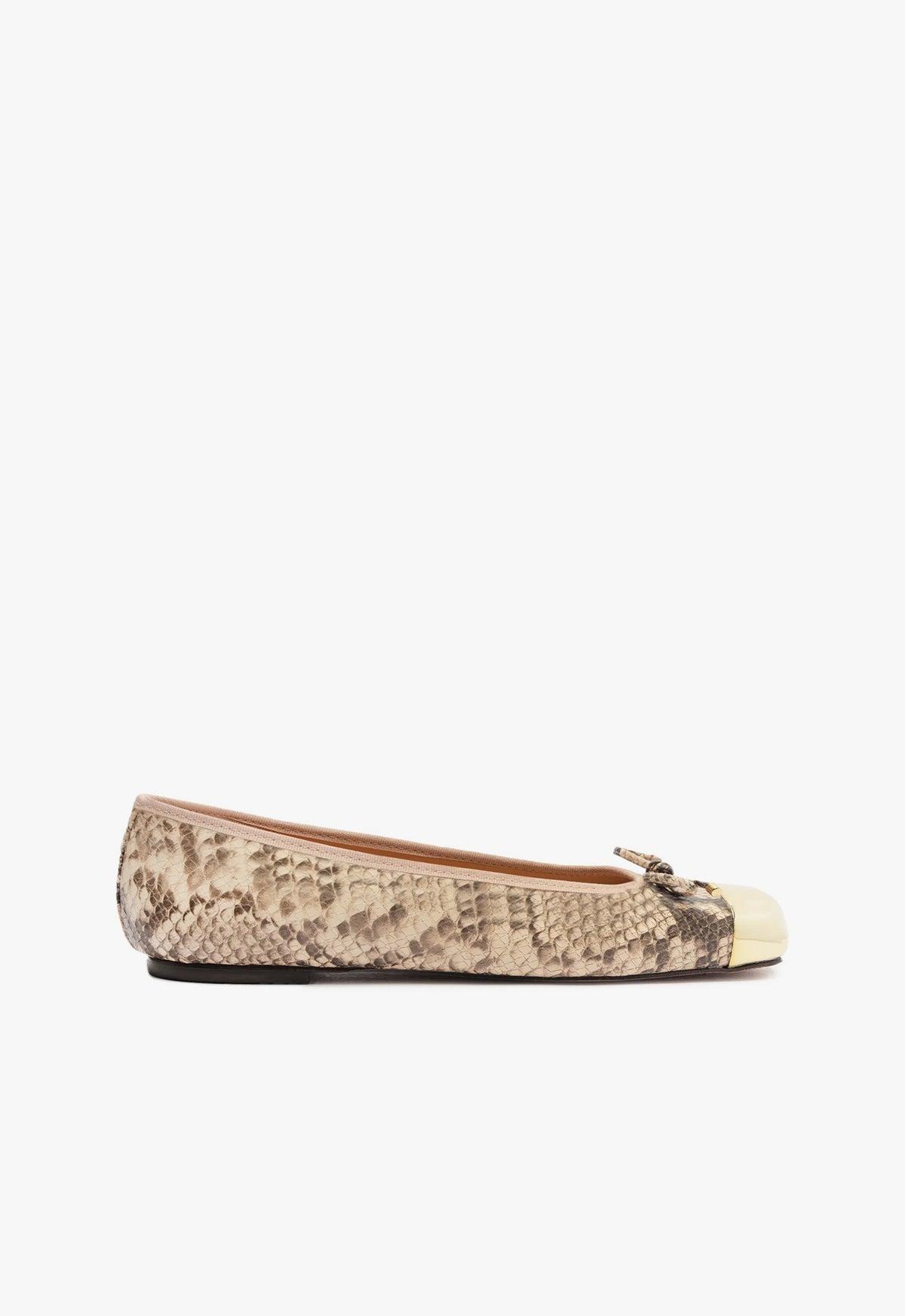 Sae Leather Flat Product Image