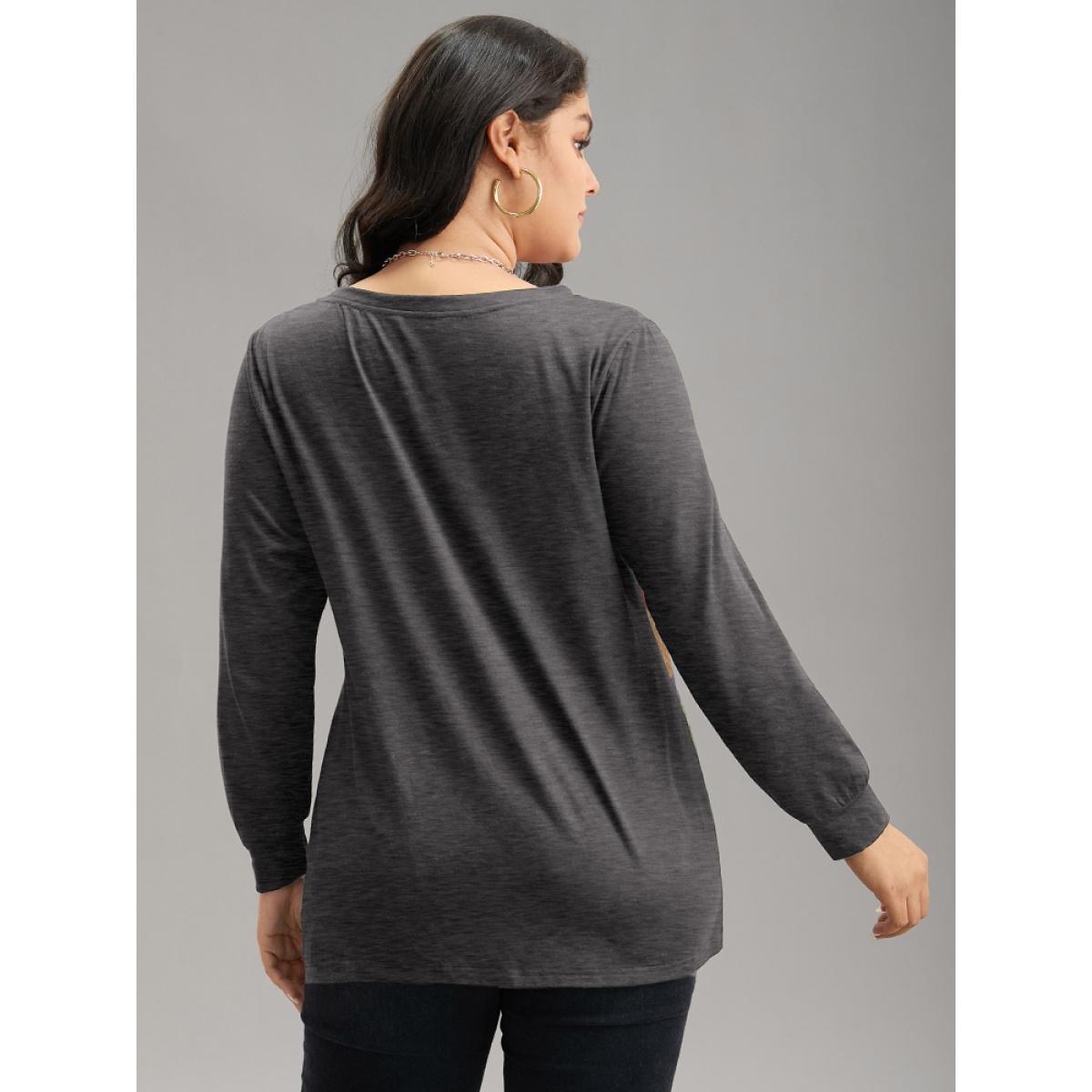 Plus Size Colorblock Contrast Notched Button Detail T-shirt Gray Women Casual Contrast Striped Notched collar Dailywear T-shirts BloomChic 26/4X Product Image