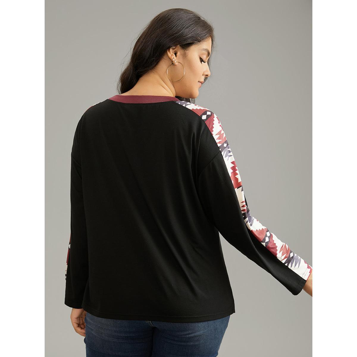 Plus Size Geometric Patchwork Contrast Round Neck T-shirt Black Women Casual Printed Bohemian Print Round Neck Dailywear T-shirts BloomChic 10/M Product Image