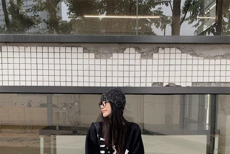 Round Neck Lettering Print Pullover Product Image
