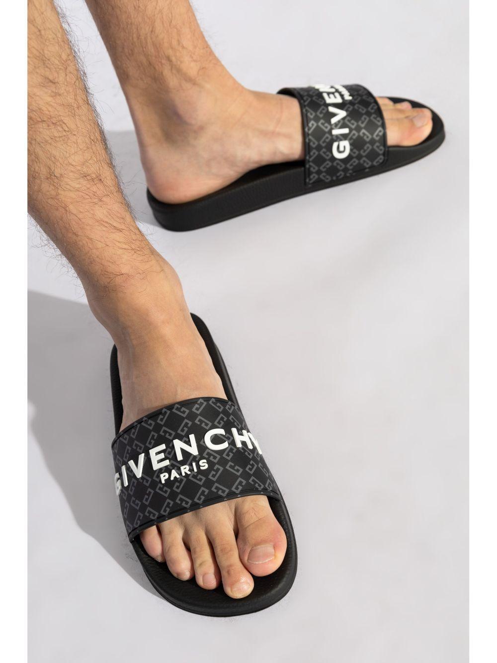 logo-embossed slides Product Image