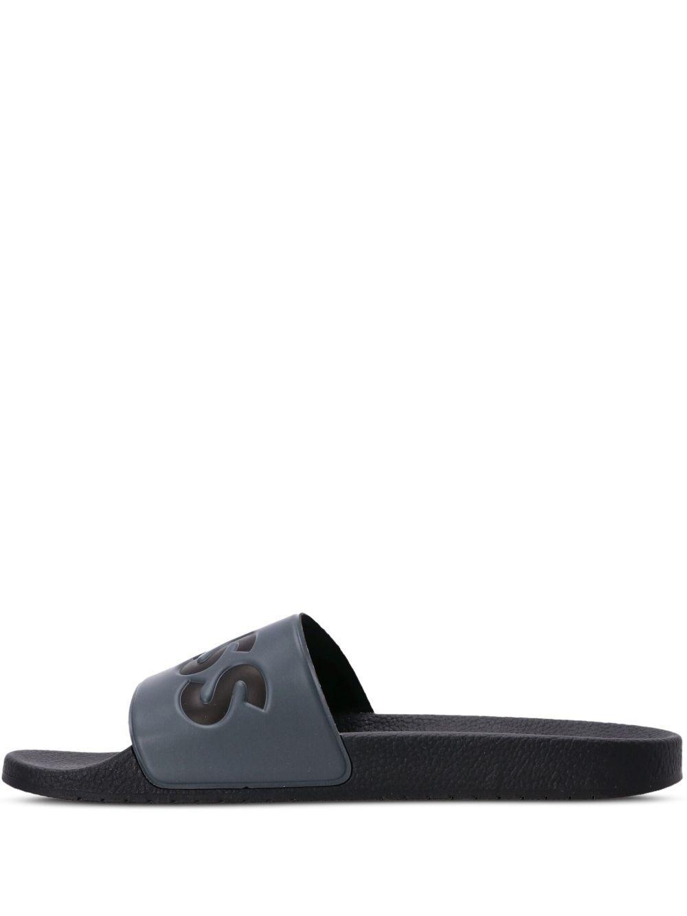 logo-debossed slides Product Image