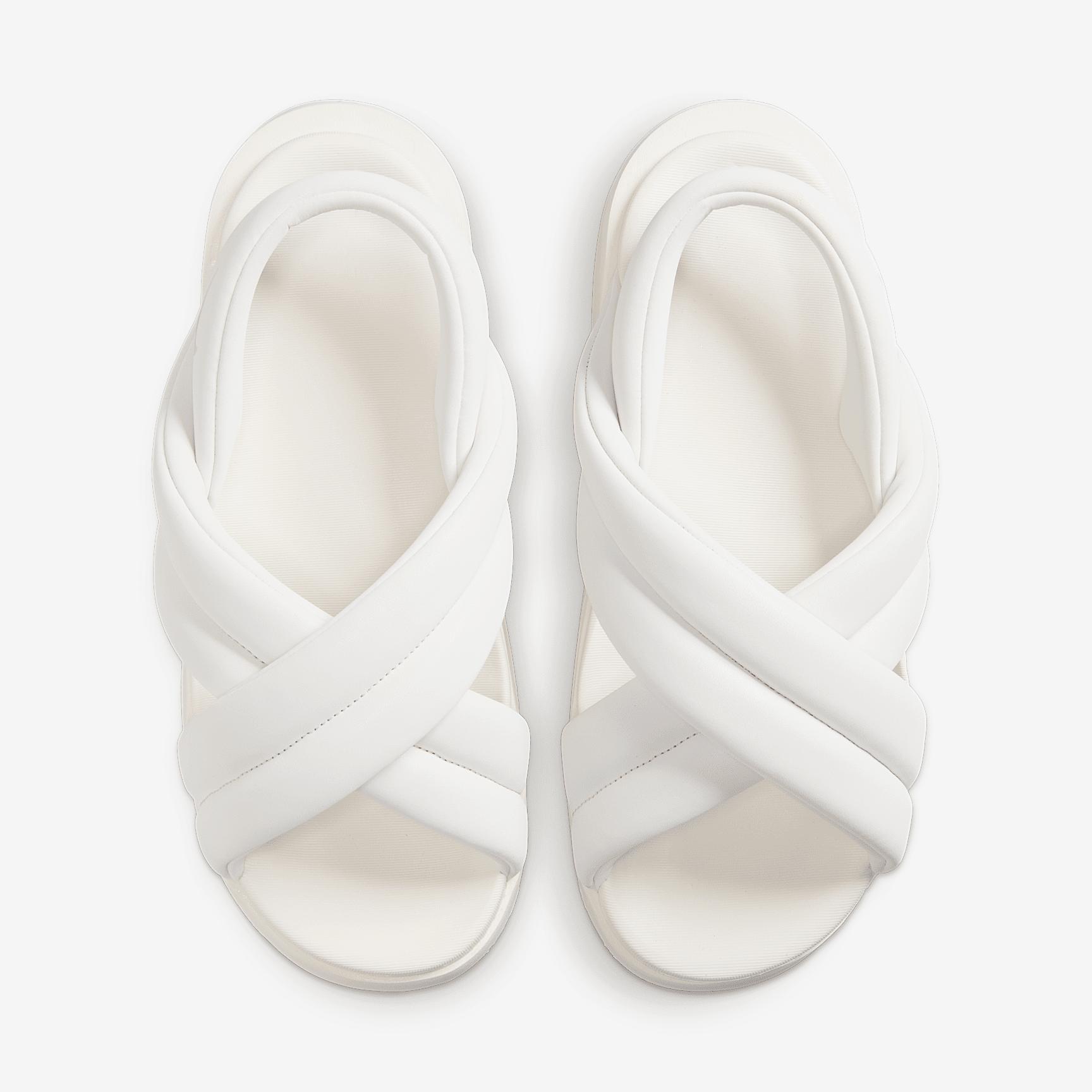 Nike Air Max Isla Women's Sandals Product Image