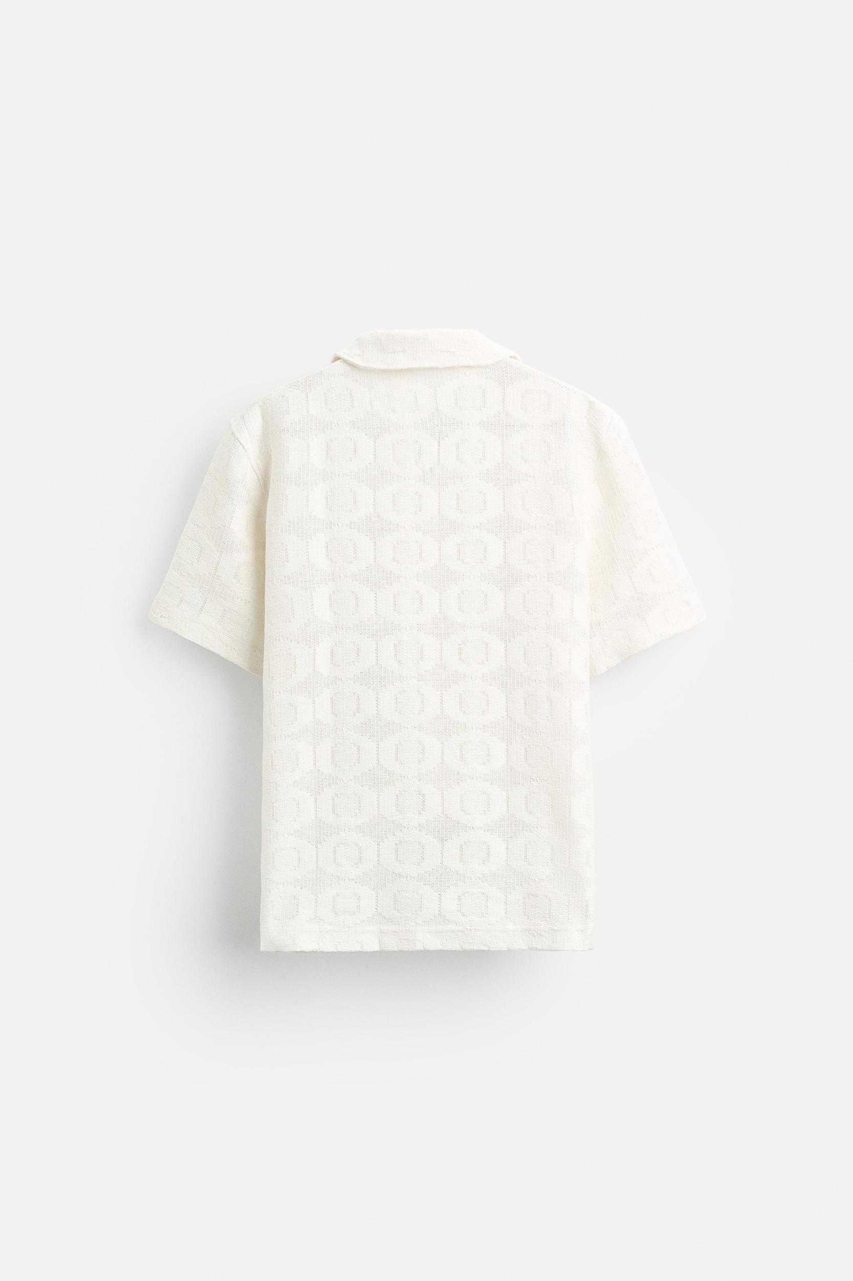 GEOMETRIC CROCHET SHIRT Product Image
