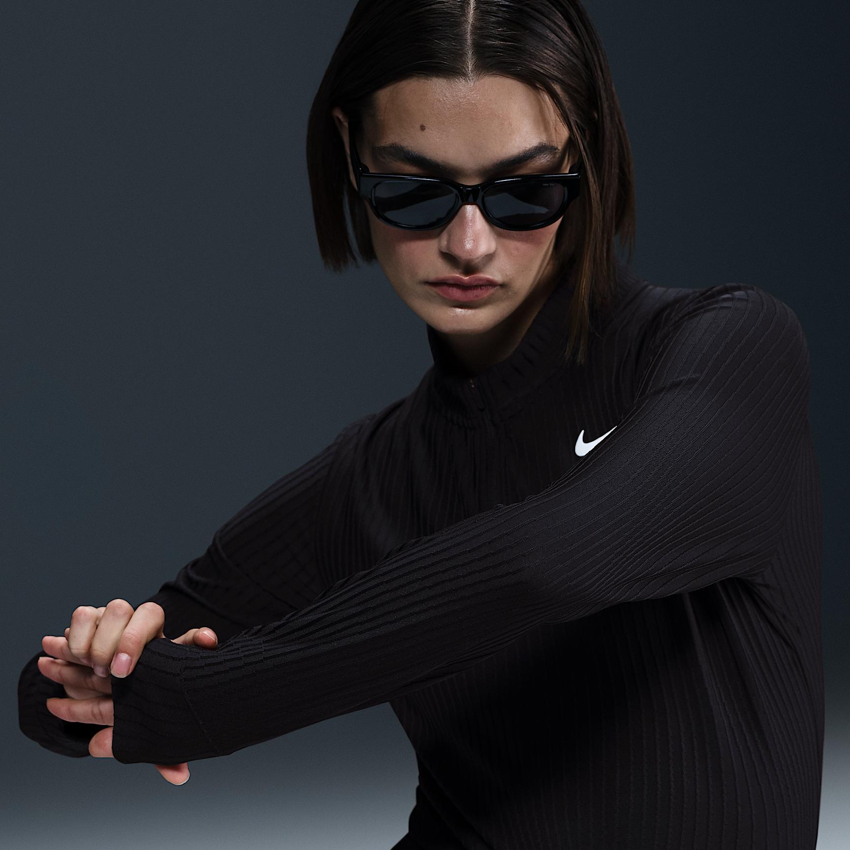 Nike Tour Women's Dri-FIT ADV 1/2-Zip Golf Top Product Image