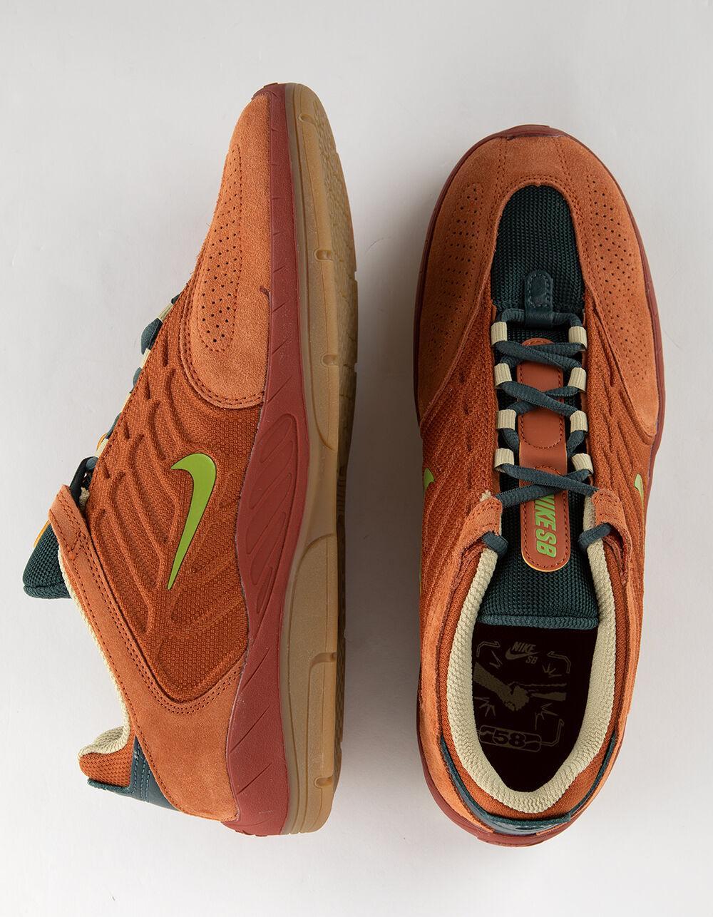 NIKE SB Vertebrae Skate Shoes - CAMEL Product Image