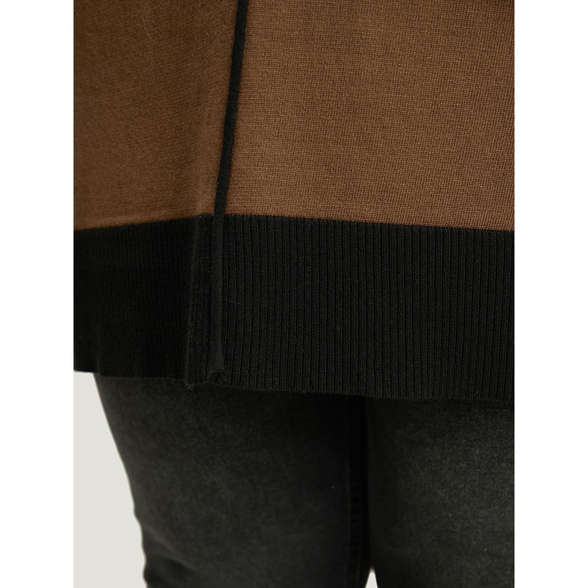 Plus Size Contrast Seam Detail Drop Shoulder Pullover DarkBrown Women Casual Loose Sleeveless V-neck Dailywear Pullovers BloomChic 28/5X Product Image