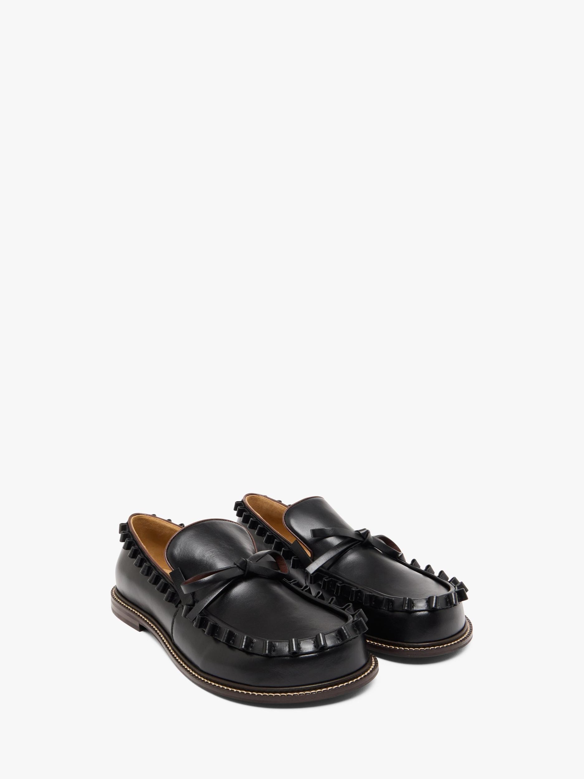 RUFFLE LEATHER MOCCASSIN Product Image