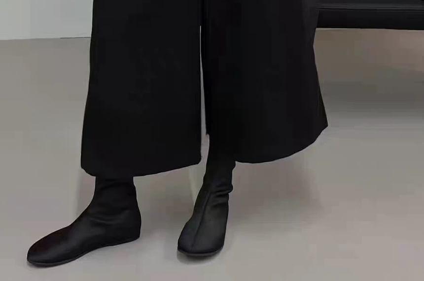 High Waist Plain Wide Leg Pants Product Image