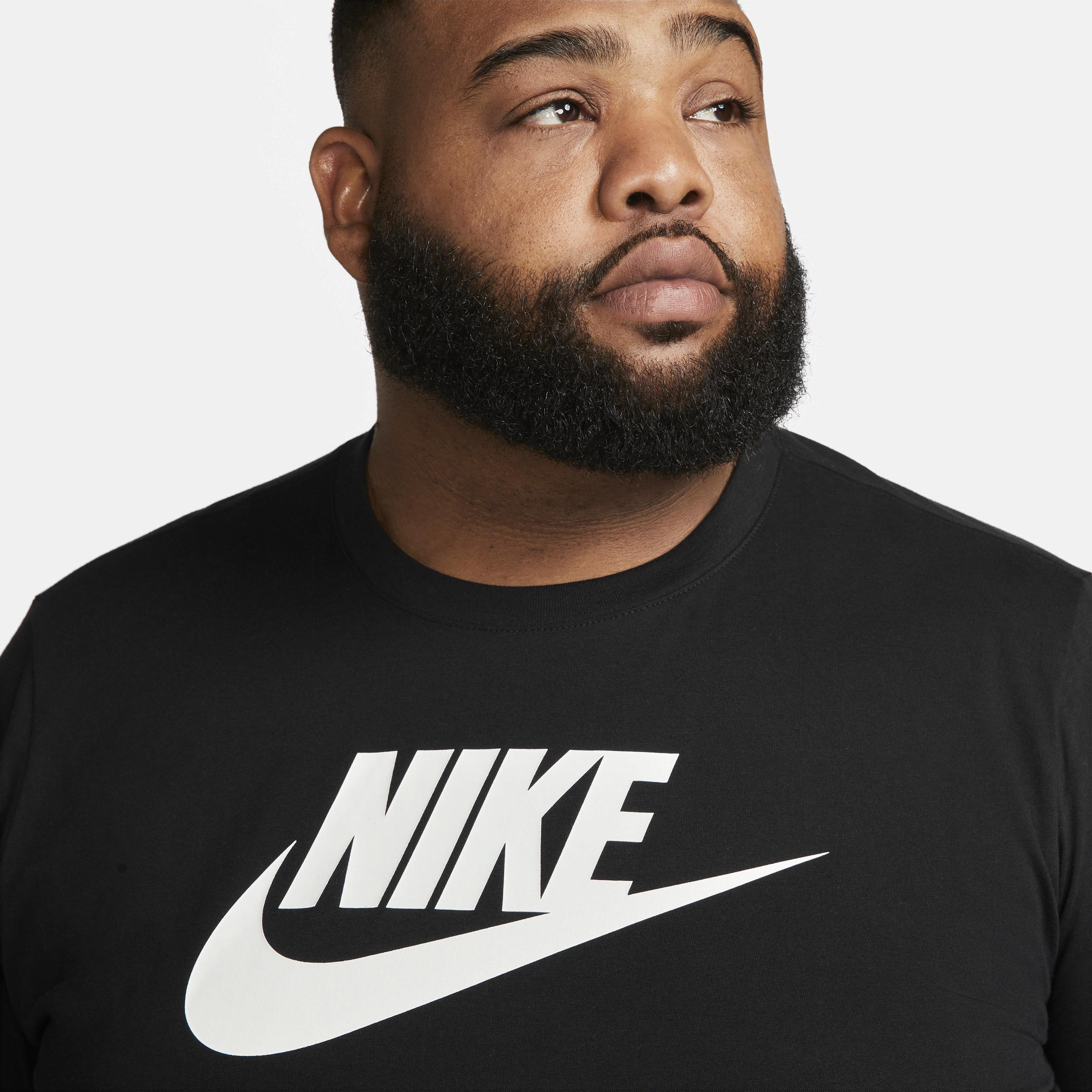 Nike Sportswear Men's Long-Sleeve T-Shirt Product Image