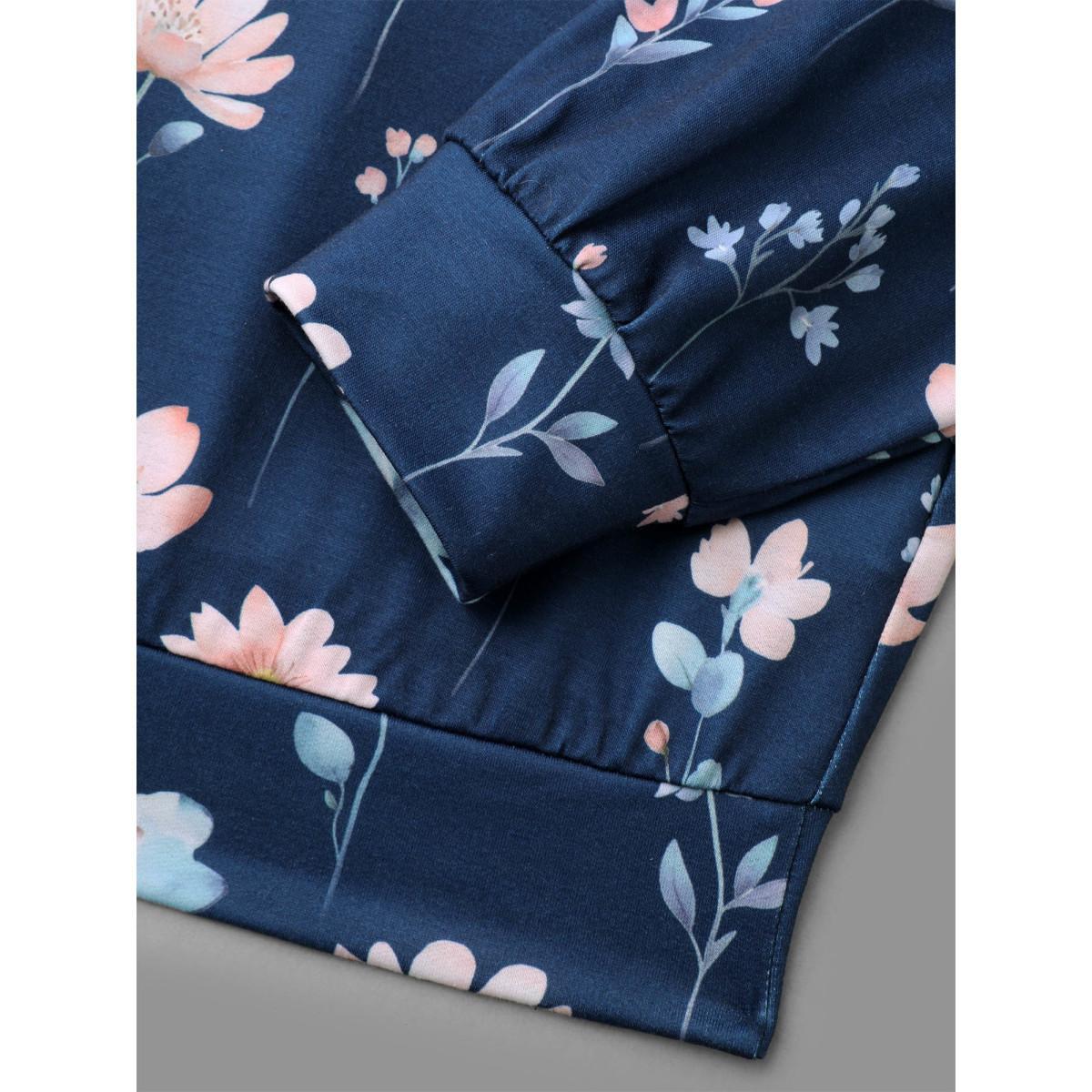 Plus Size Crew Neck Floral Print Sweatshirt Women DarkBlue Casual Contrast Round Neck Everyday Sweatshirts BloomChic 28/5X Product Image