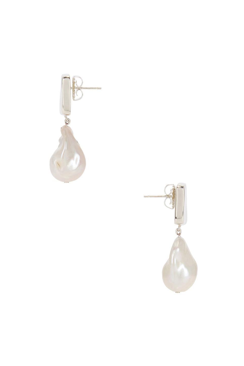 Baroque Luca Earrings Product Image