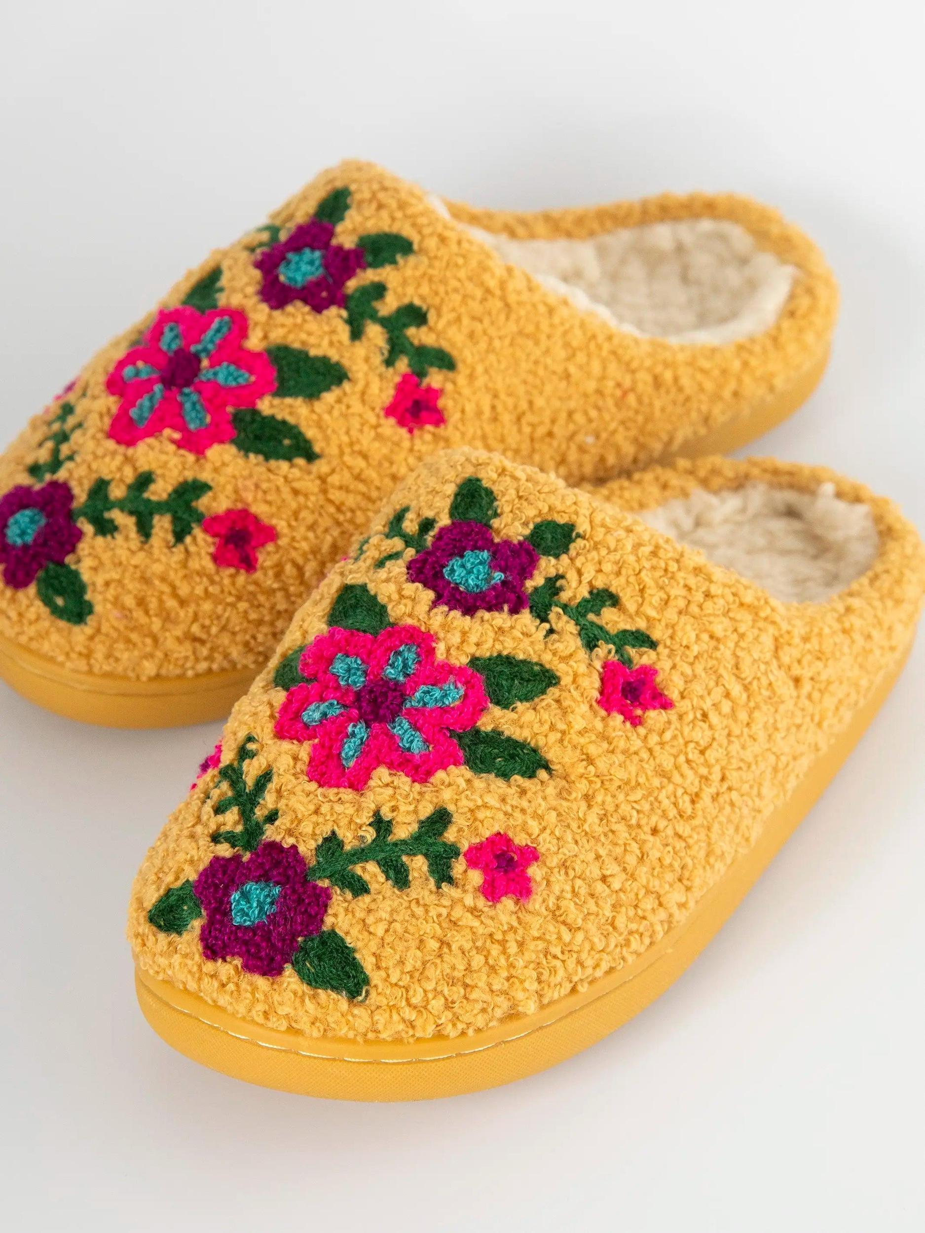 Icon Sherpa Slippers - Blue Daisy Product Image