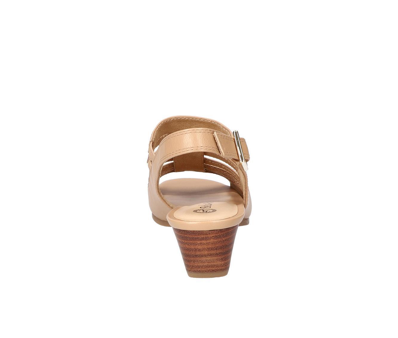 Women's Bella Vita Yakira Wedges Product Image