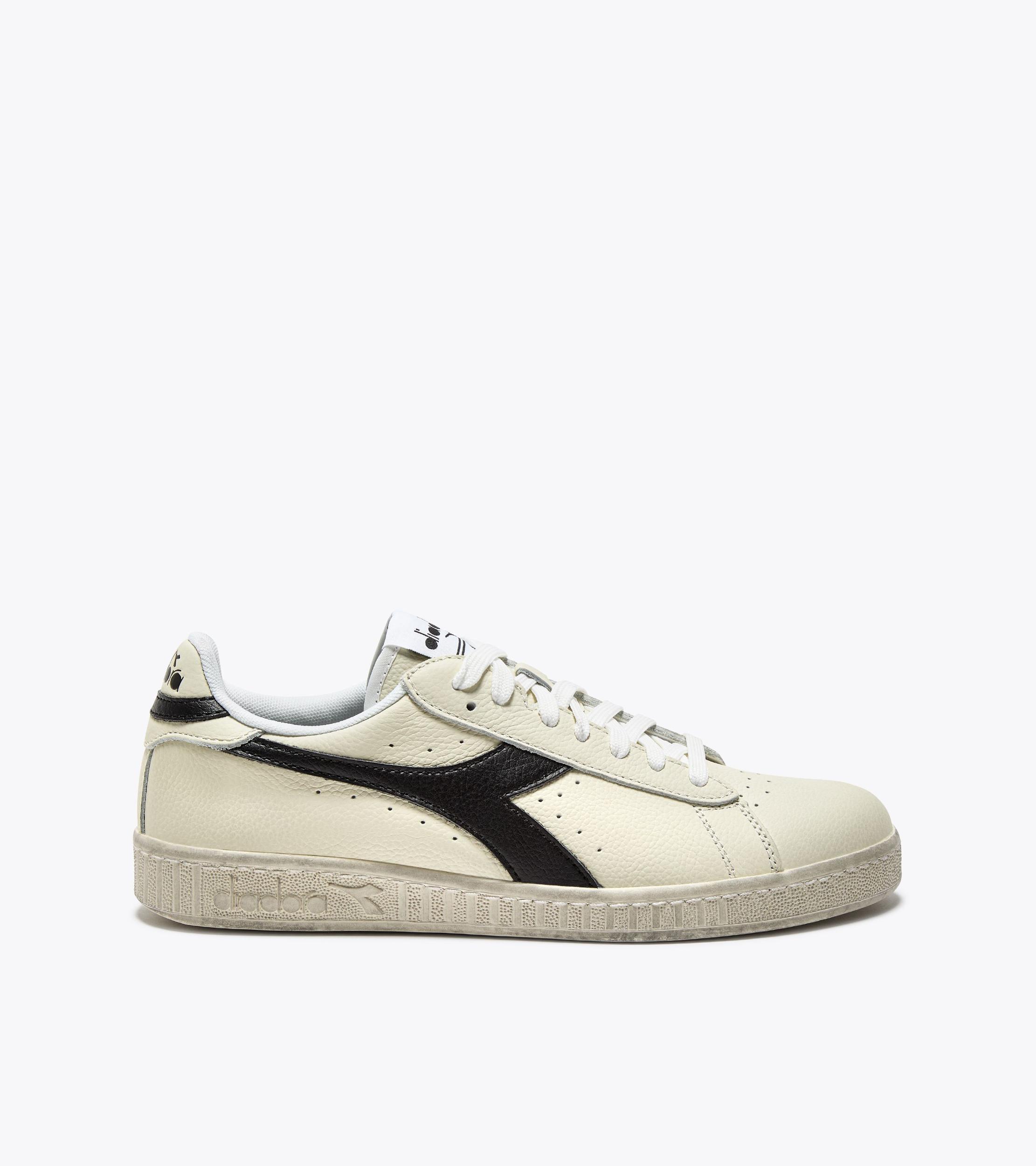 GAME L LOW WAXED Product Image