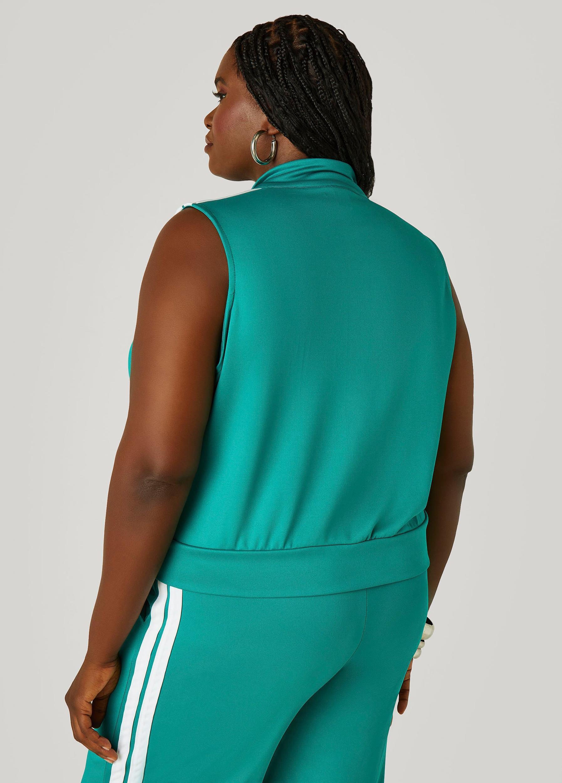 Stripe Trimmed Capris Product Image