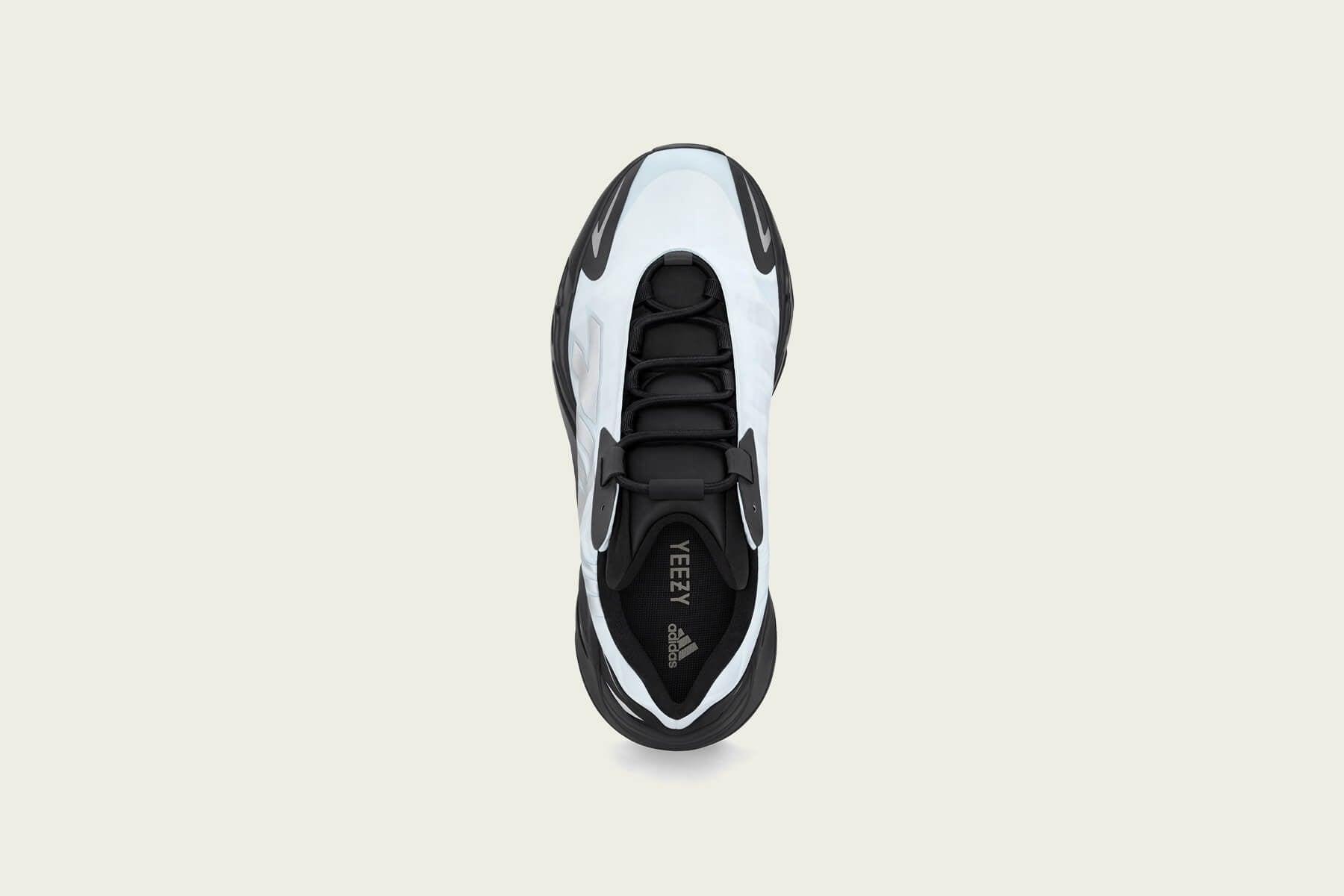 Yeezy 700 MNVN - Blue Tint Male Product Image