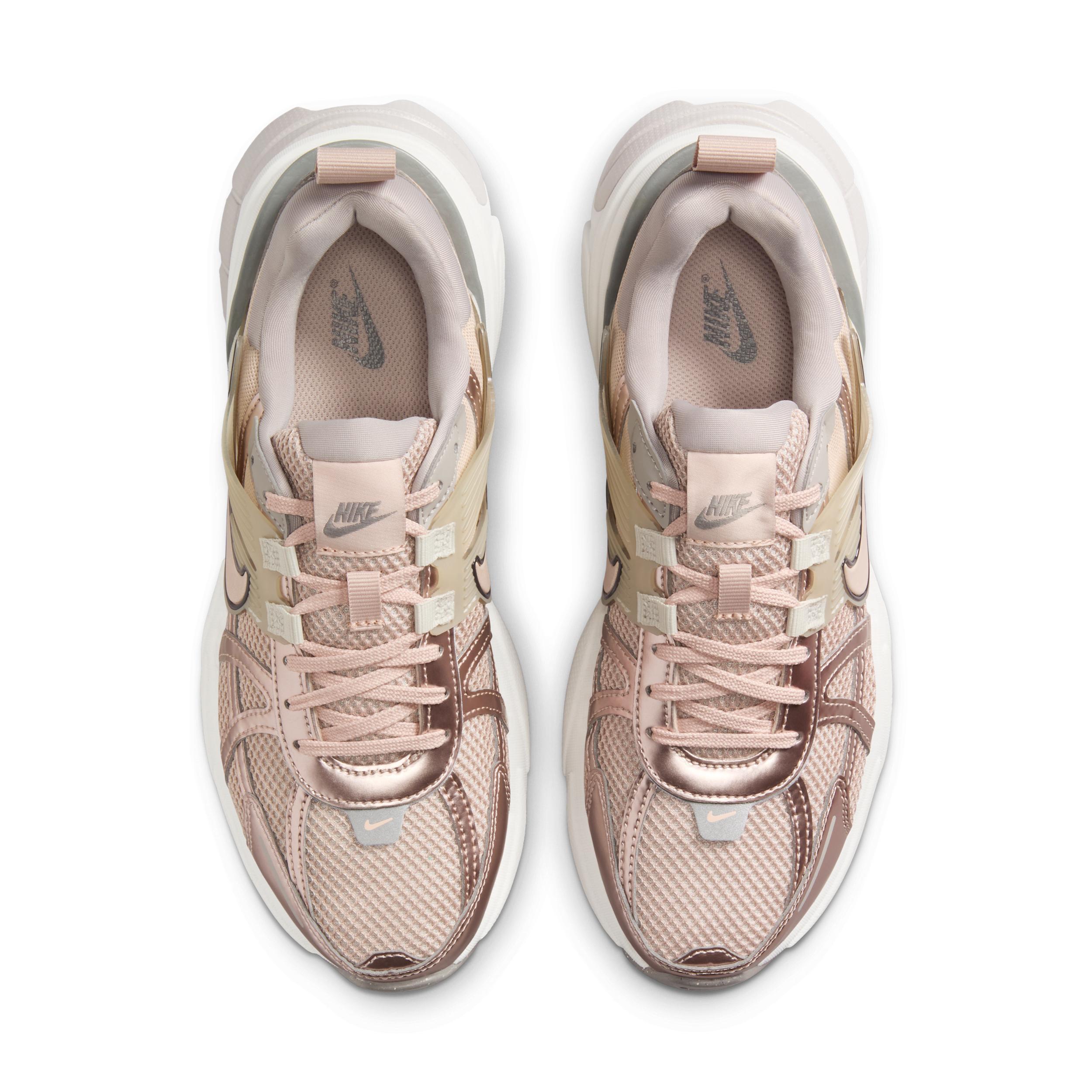 Nike Women's V2K Run Shoes Product Image