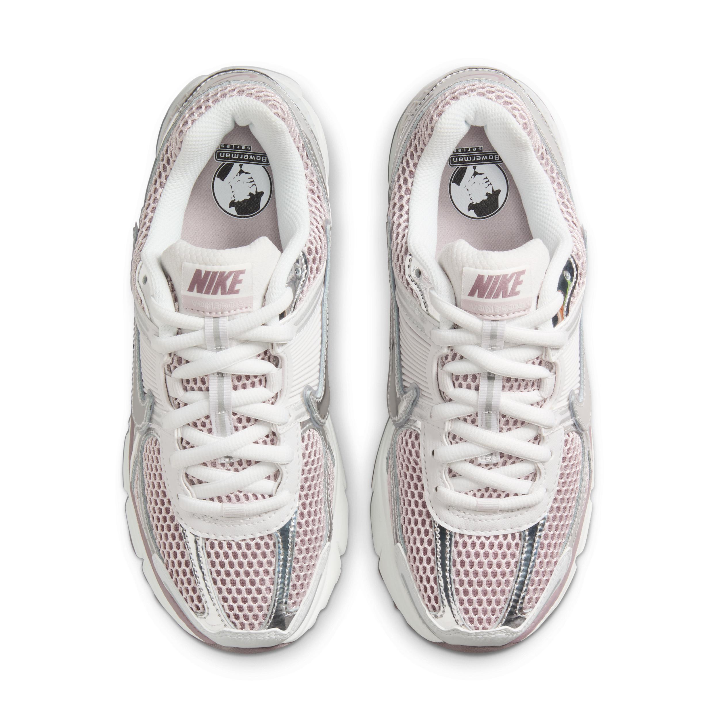 Nike Women's Zoom Vomero 5 Shoes Product Image