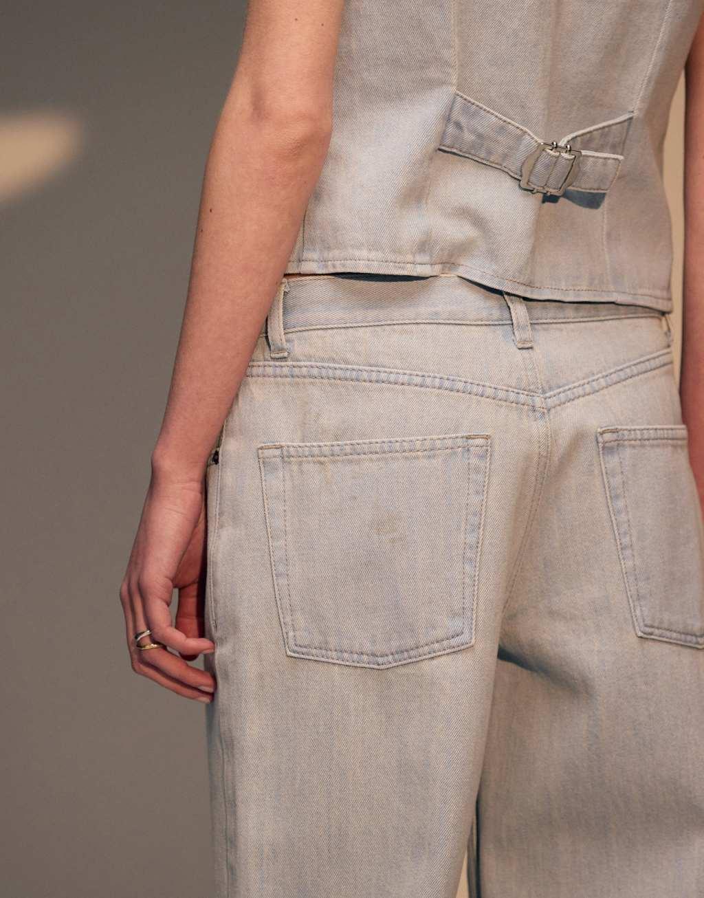 Topshop Ember low rise wide leg jeans in black  Product Image