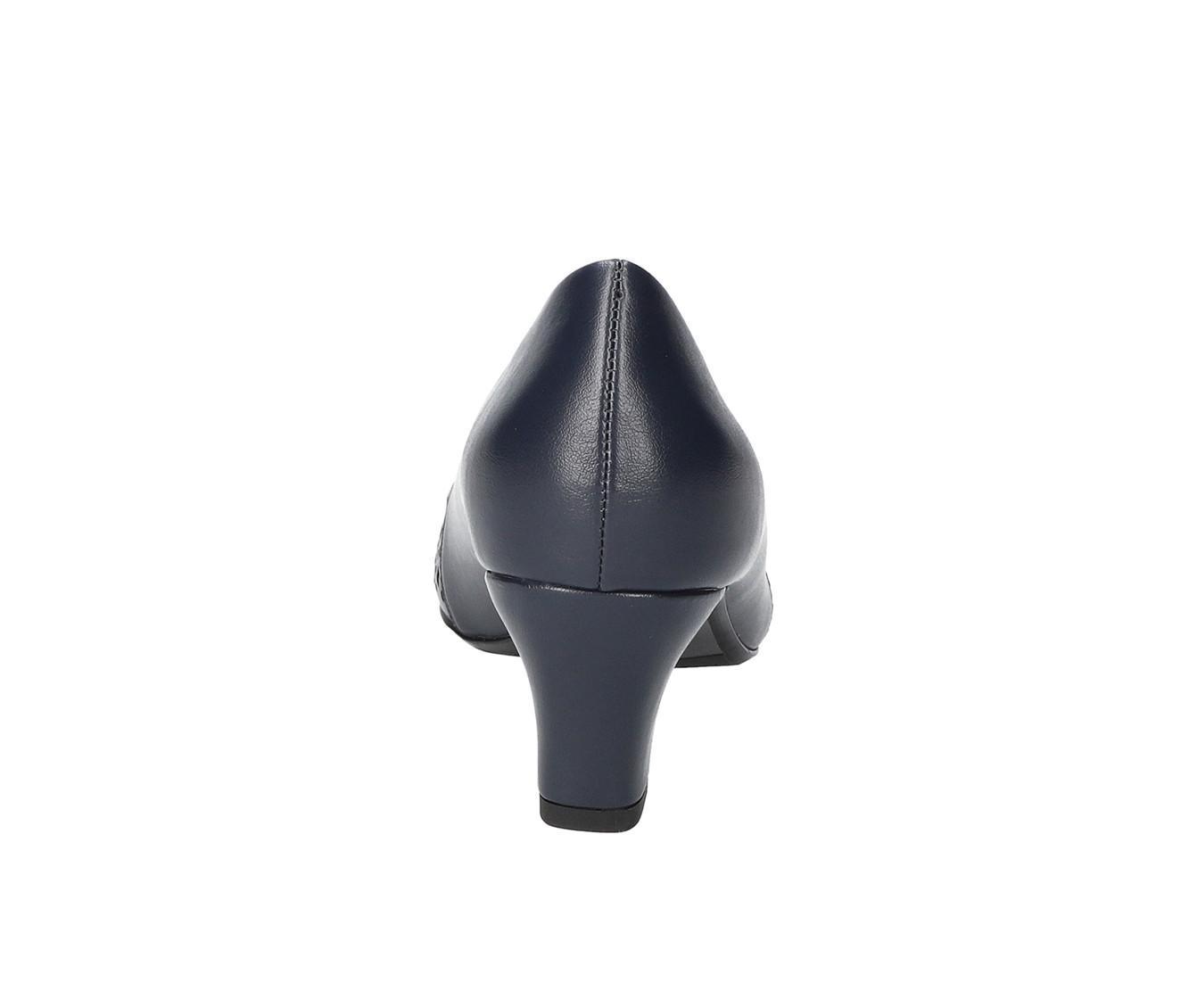 Women's Easy Street Neva Pumps Product Image